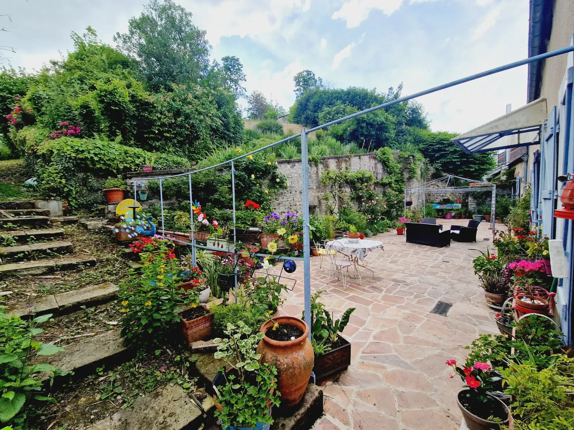 Magnifique maison de maître de 211 m2 à Bourbonne-les-Bains, ville thermale 