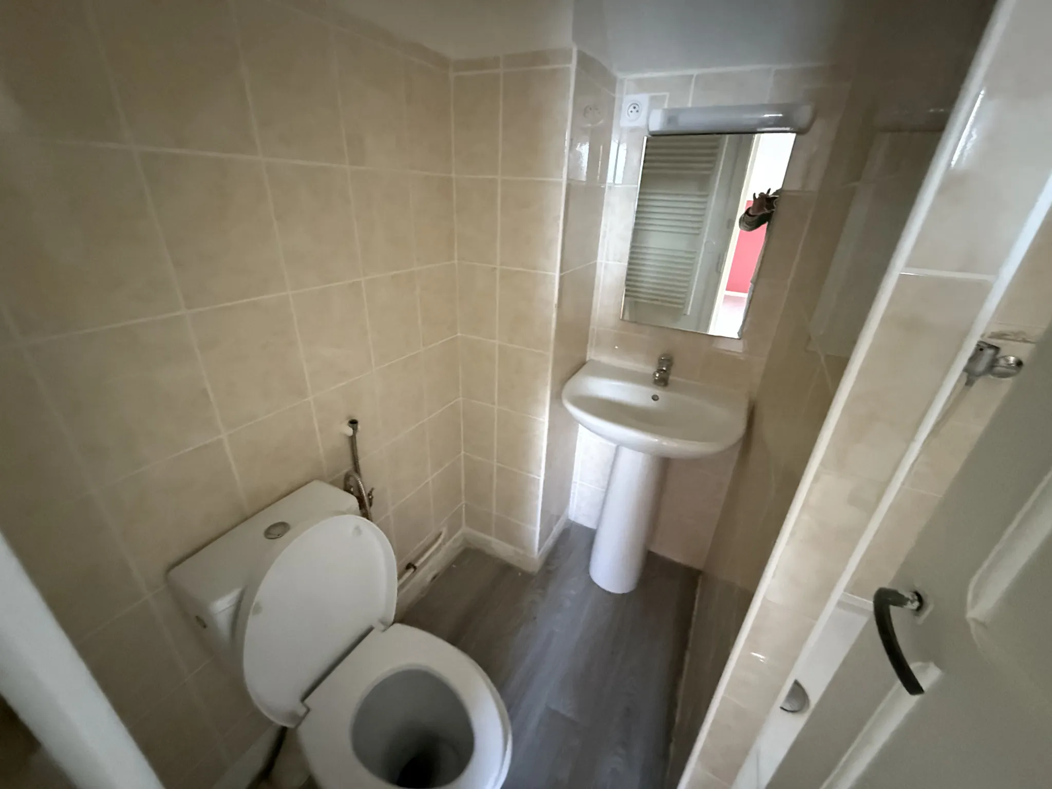 Maison à vendre de 124,03 m² avec grand terrain à Alençon 