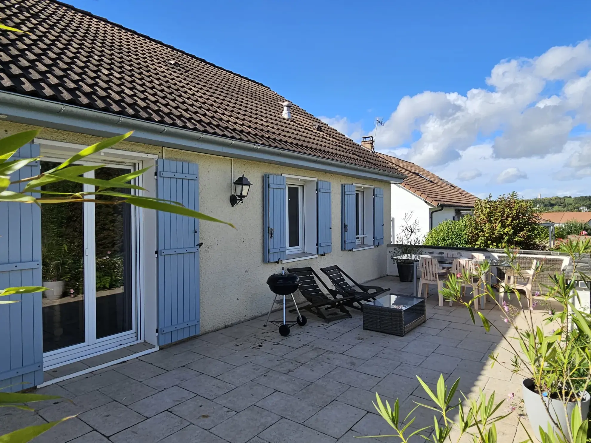 Maison familiale de 107 m² avec grand terrain à Couvrot près de Reims 