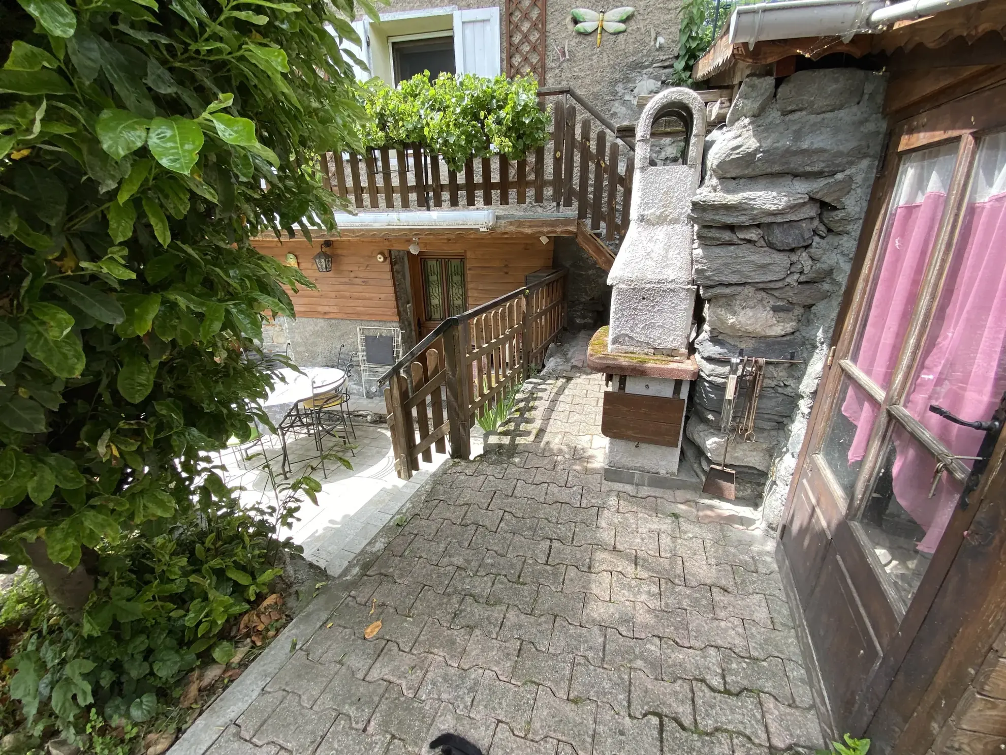 Maison en pierre à vendre à Saint-Martin-la-Porte – 3 chambres, jardin, 127 m² 