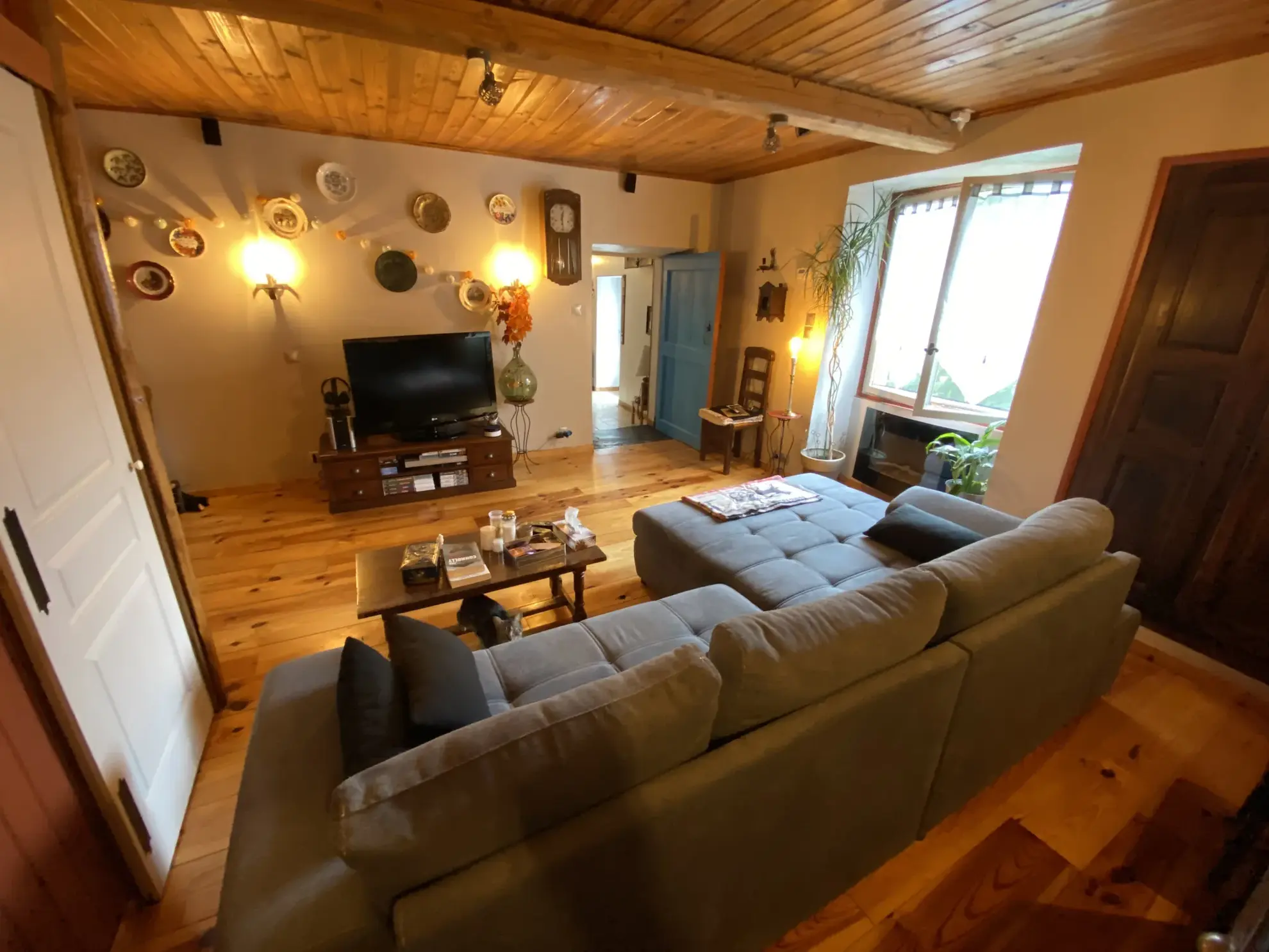 Maison en pierre à vendre à Saint-Martin-la-Porte – 3 chambres, jardin, 127 m² 