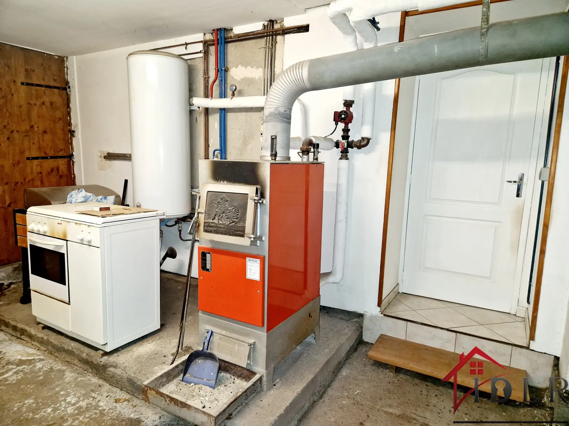 Maison spacieuse de 171 m² à Serqueux avec terrasse et garage 