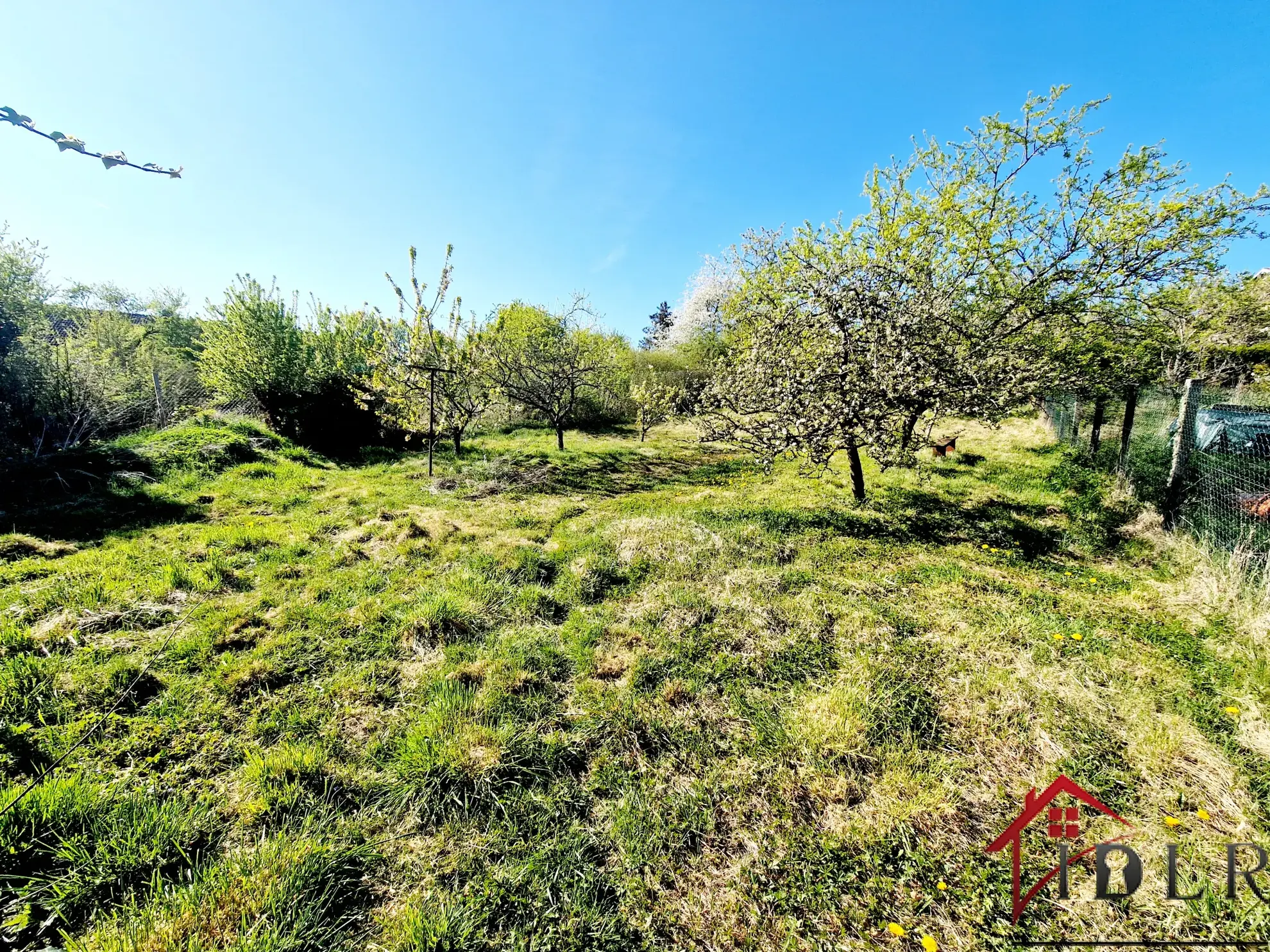 Maison spacieuse de 171 m² à Serqueux avec terrasse et garage 