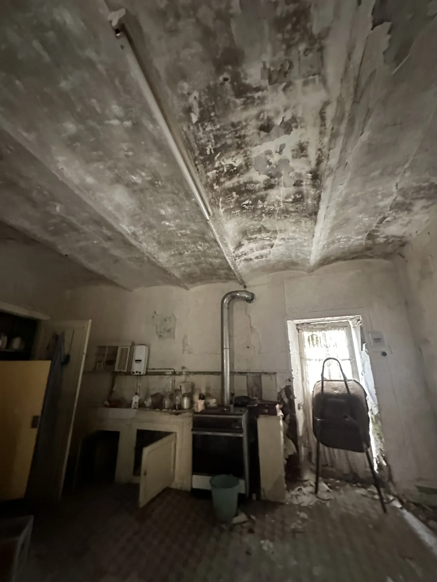 Maison de village à rénover à Bessèges avec terrain – Opportunité à saisir 