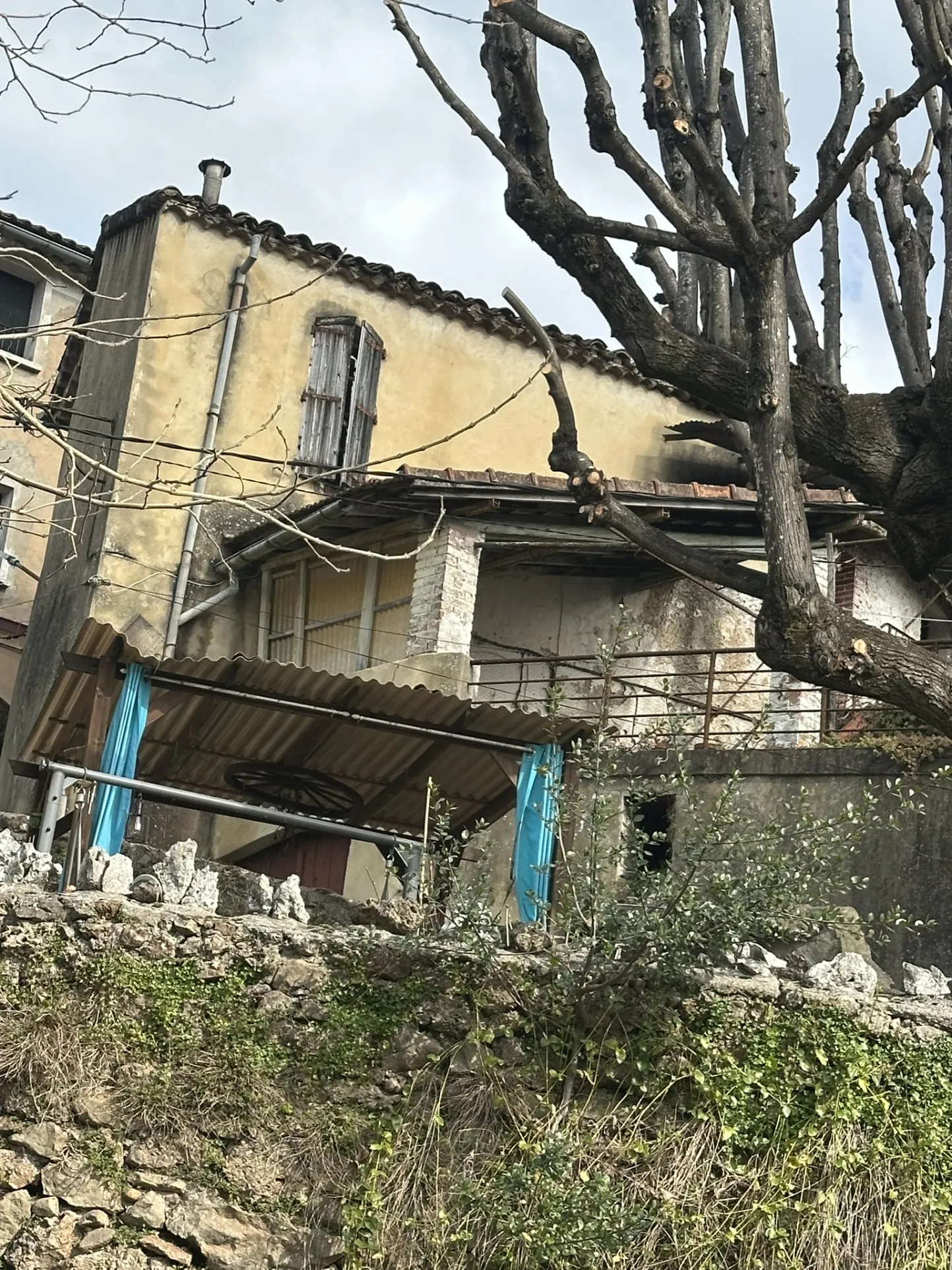 Maison de village à rénover à Bessèges avec terrain – Opportunité à saisir 