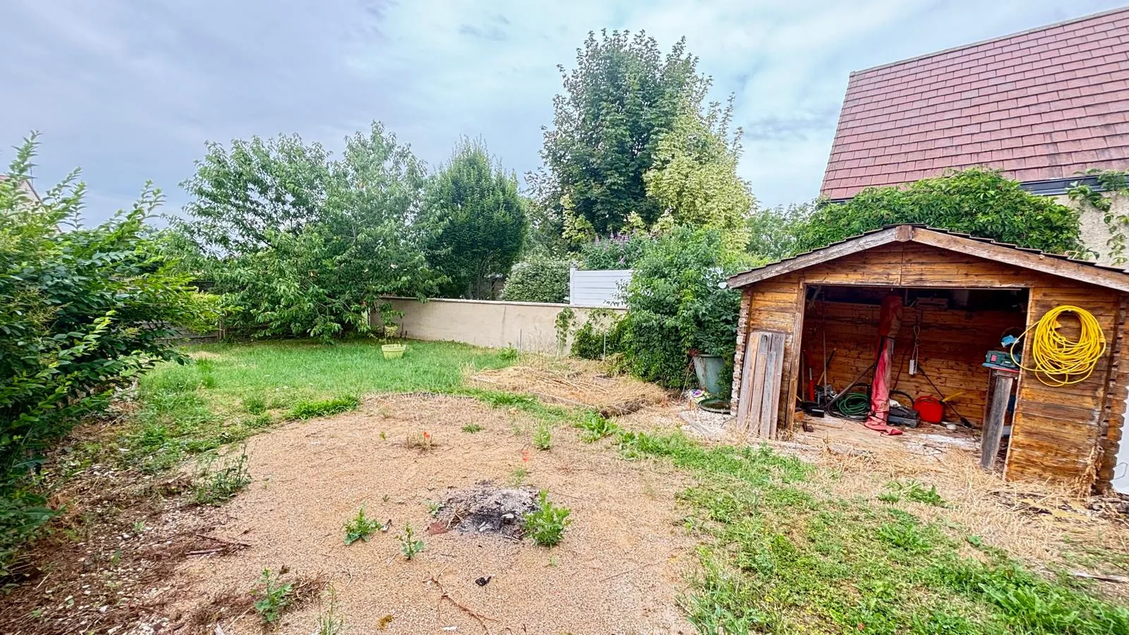 Belle maison rénovée de 124 m² avec jardin et terrasse à Marsannay-le-Bois 