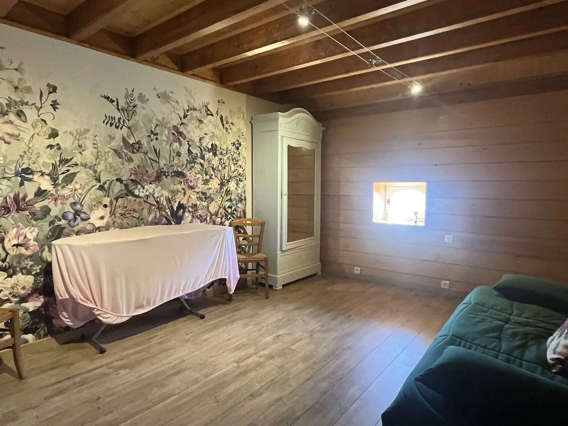 Maison ancienne de 125 m² à Senaide avec terrasse, garage et terrain arboré 