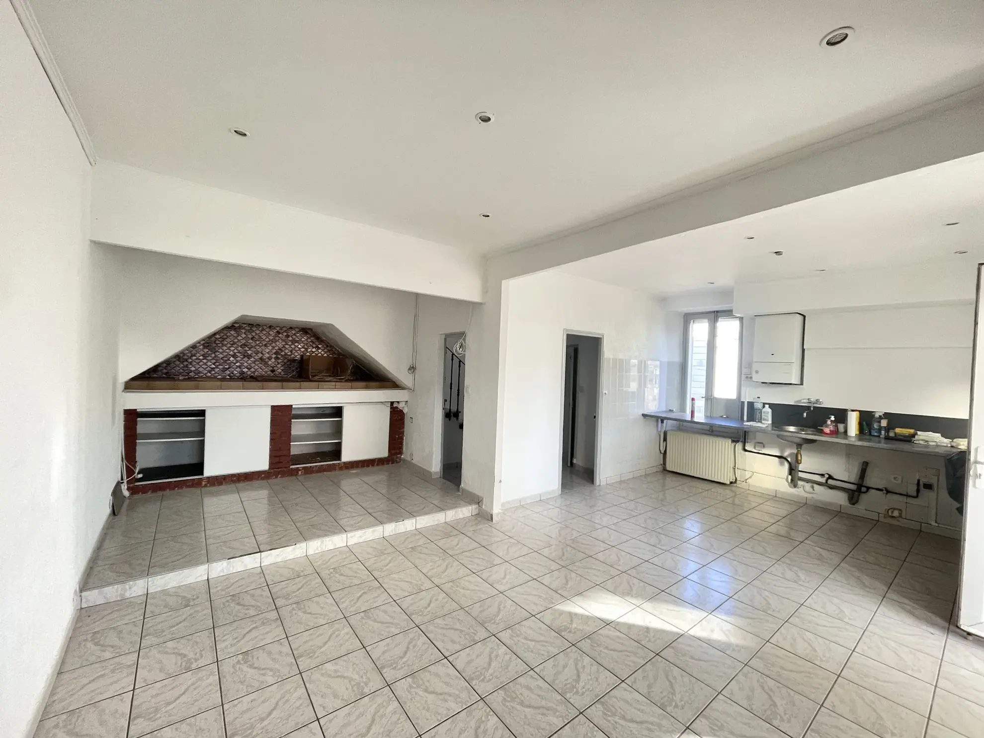 Maison 100 m² à Bessan avec jardin exposé sud et grand garage 