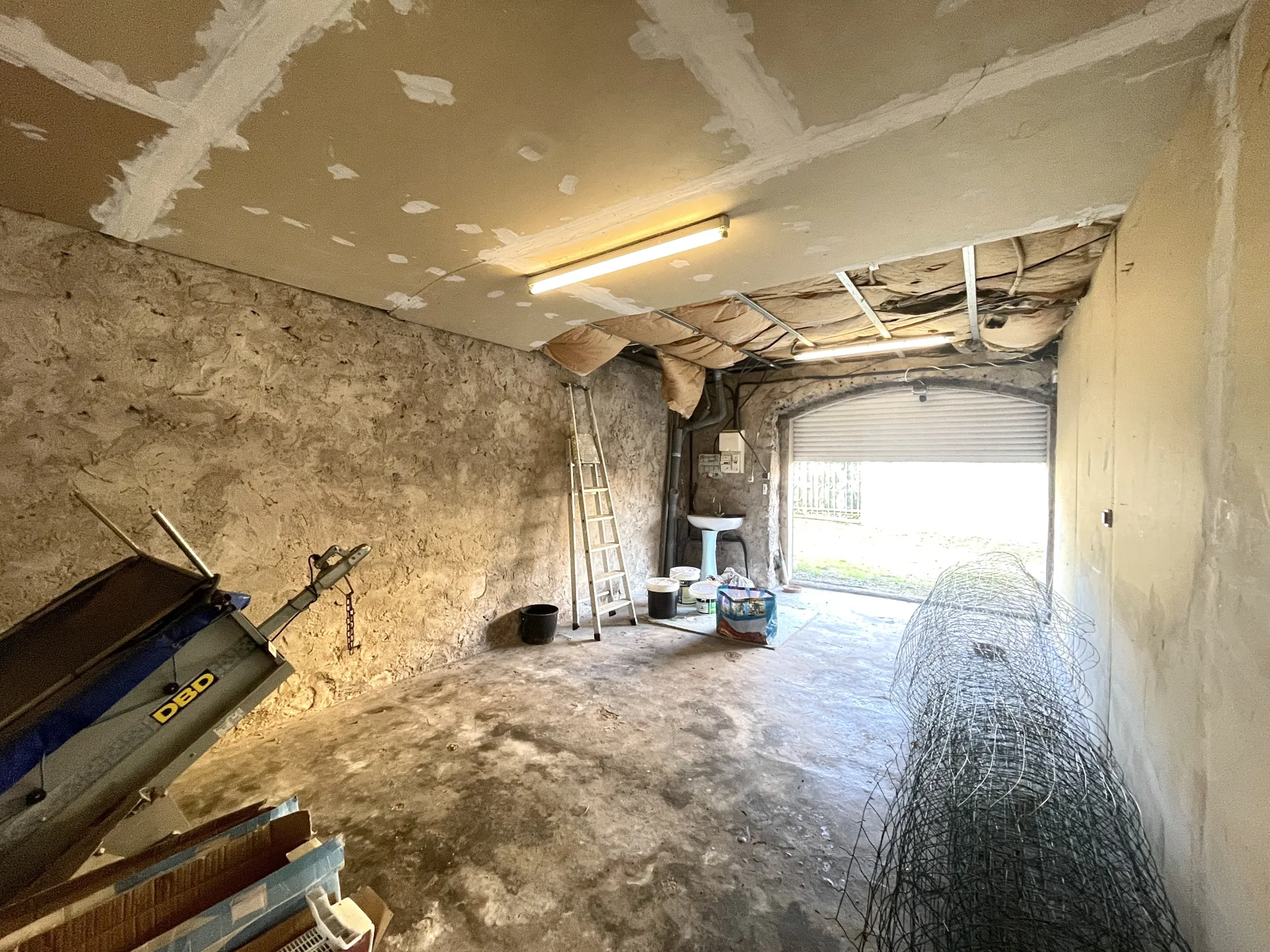 Maison 100 m² à Bessan avec jardin exposé sud et grand garage 