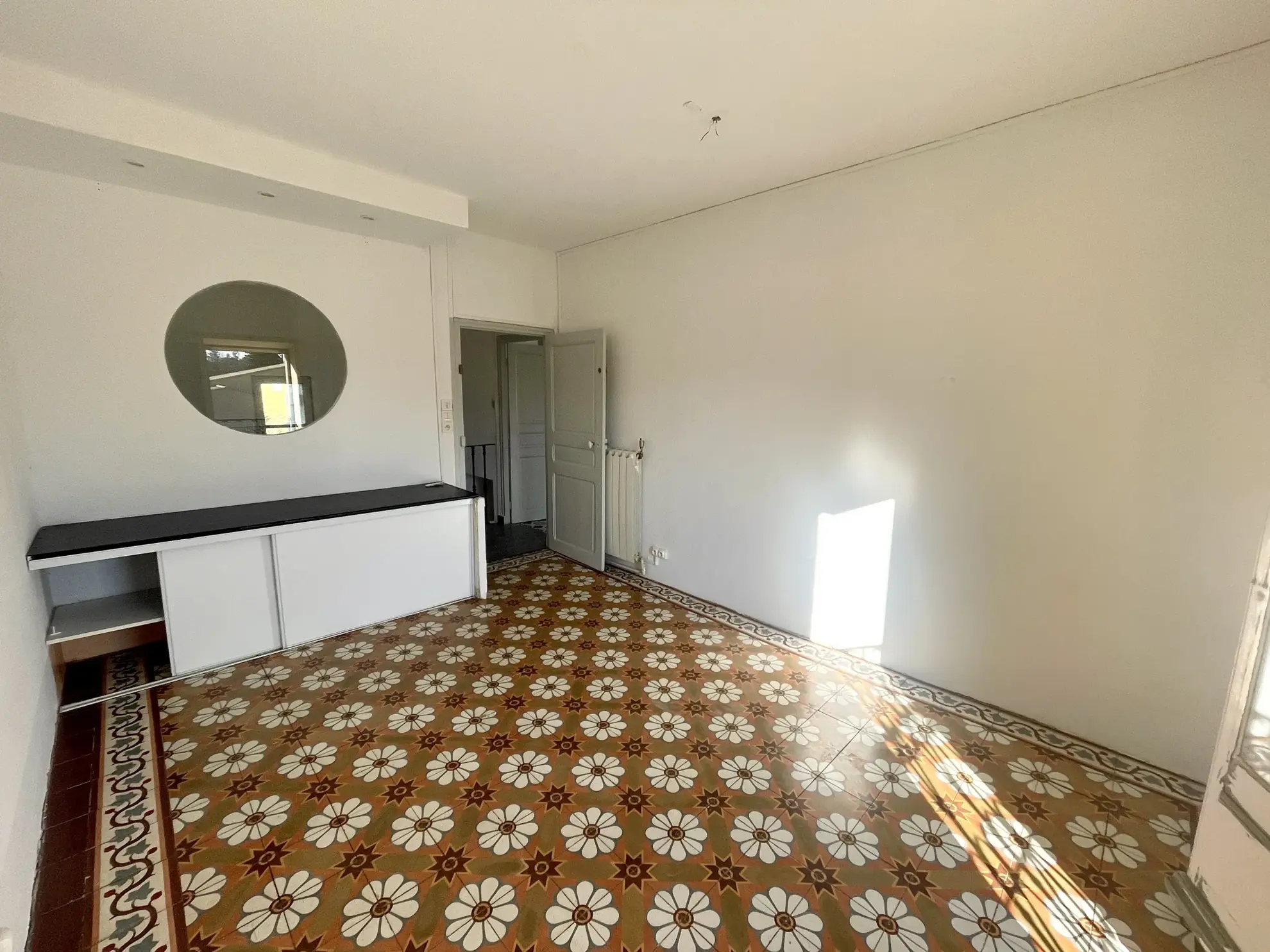 Maison 100 m² à Bessan avec jardin exposé sud et grand garage 