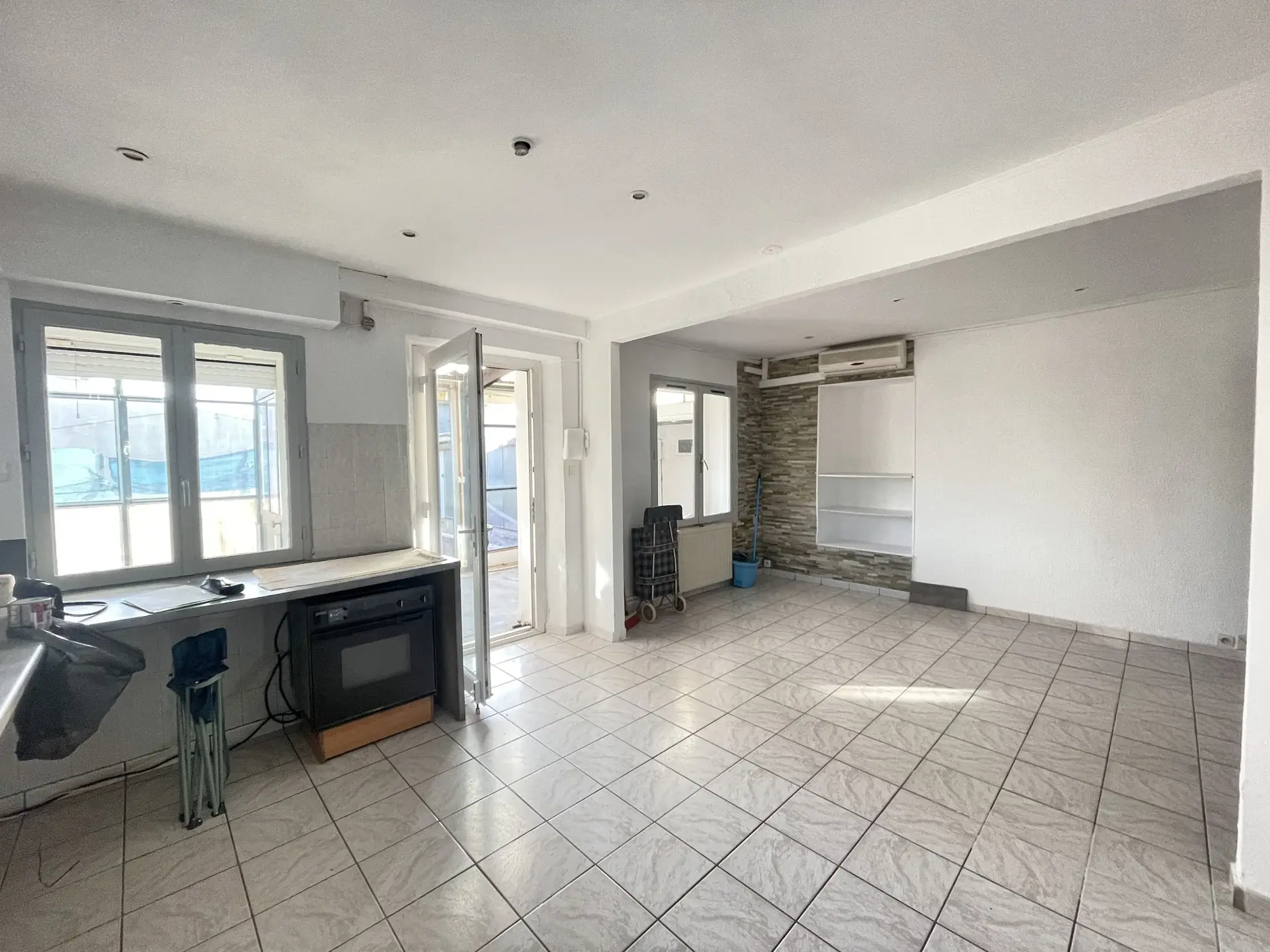 Maison 100 m² à Bessan avec jardin exposé sud et grand garage 