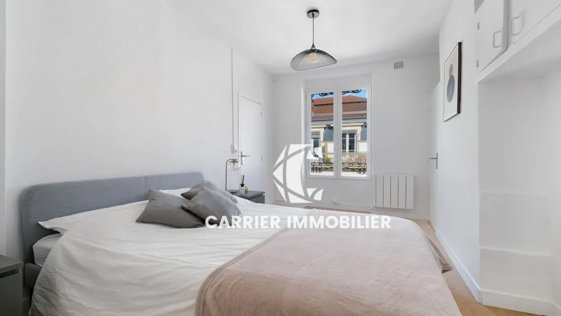 Appartement à rénover de 51,75 m² à Lyon Ainay avec cave et potentiel 