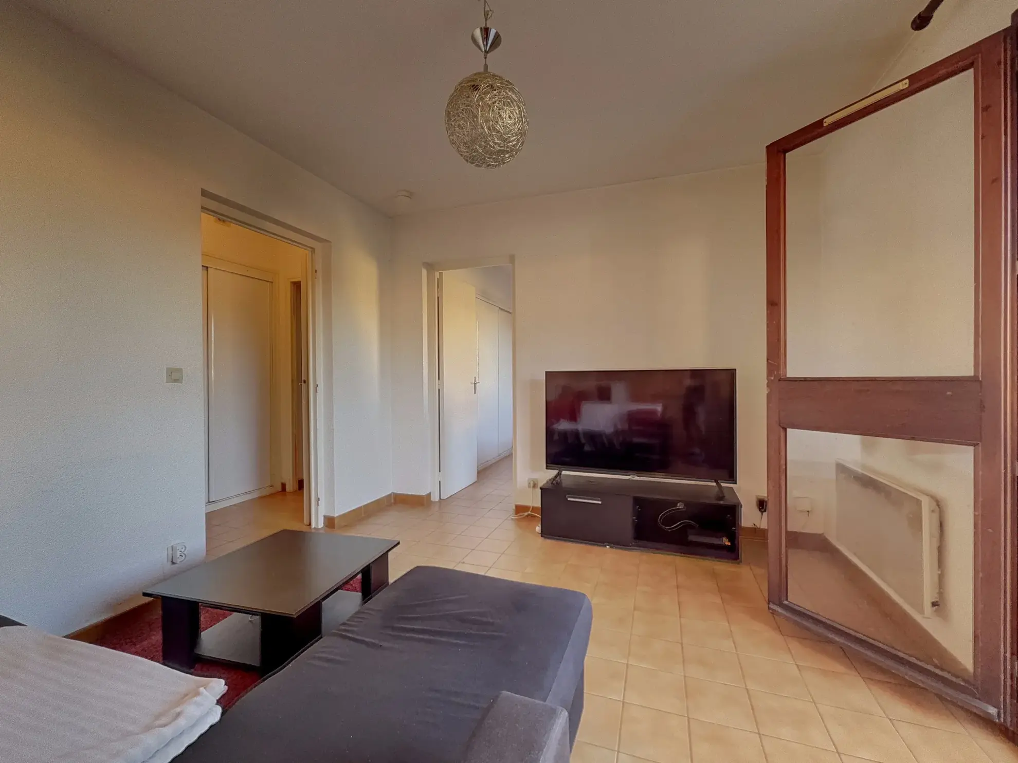 Appartement 2 pièces avec terrasse à Céret, proche centre-ville, loué jusqu'en 2026 