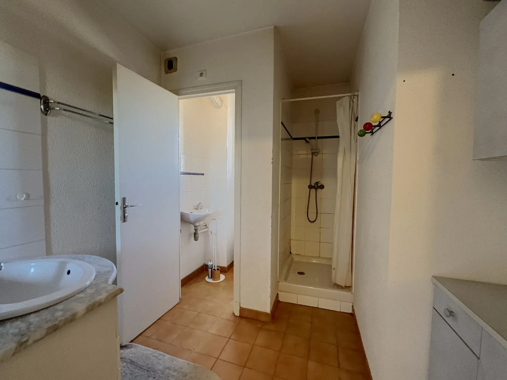 Appartement 2 pièces avec terrasse à Céret, proche centre-ville, loué jusqu'en 2026 