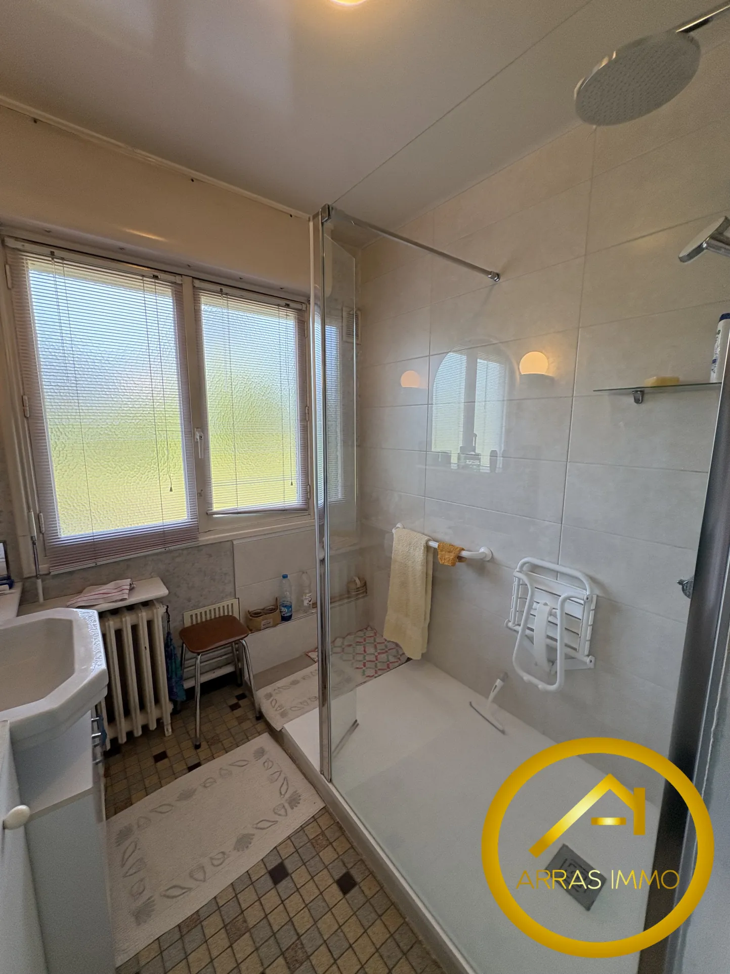 Maison familiale à Arras de 80m² proche des commodités avec jardin 