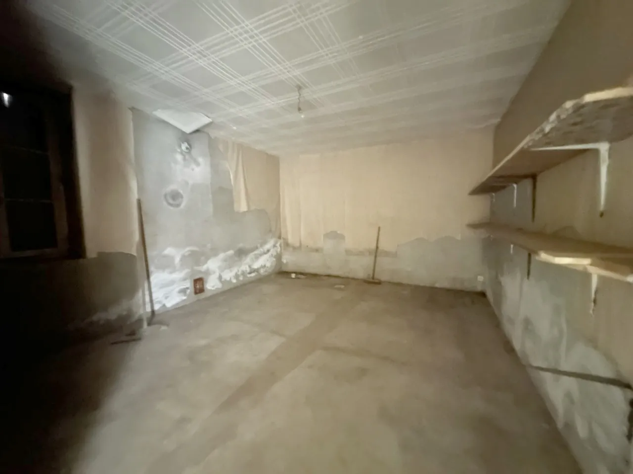 Ferme ancienne avec dépendances et terrain à Bourg le Comte, 5,8 ha 