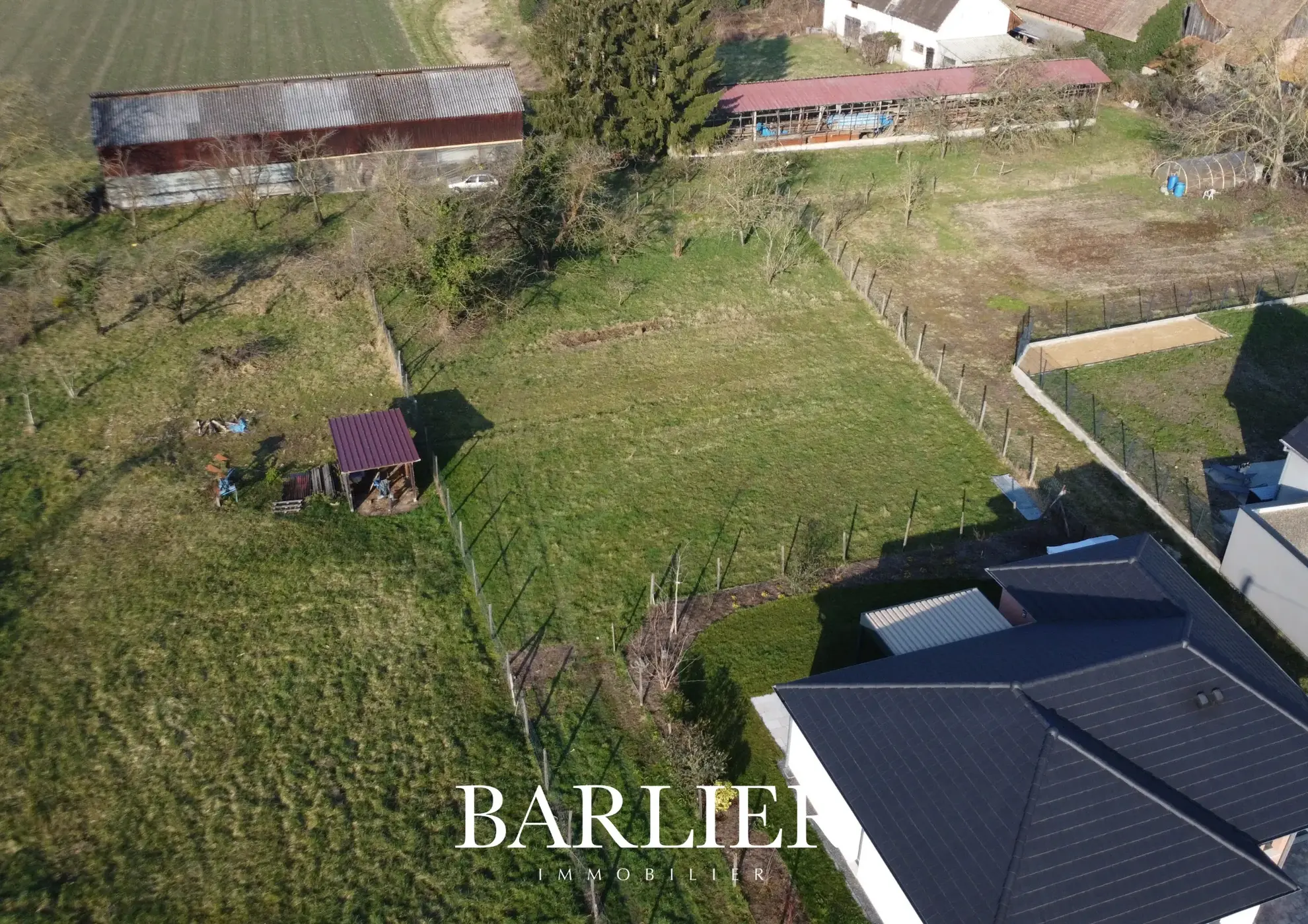 Beau terrain viabilisé à bâtir à Richtolsheim, calme et proche des commodités 