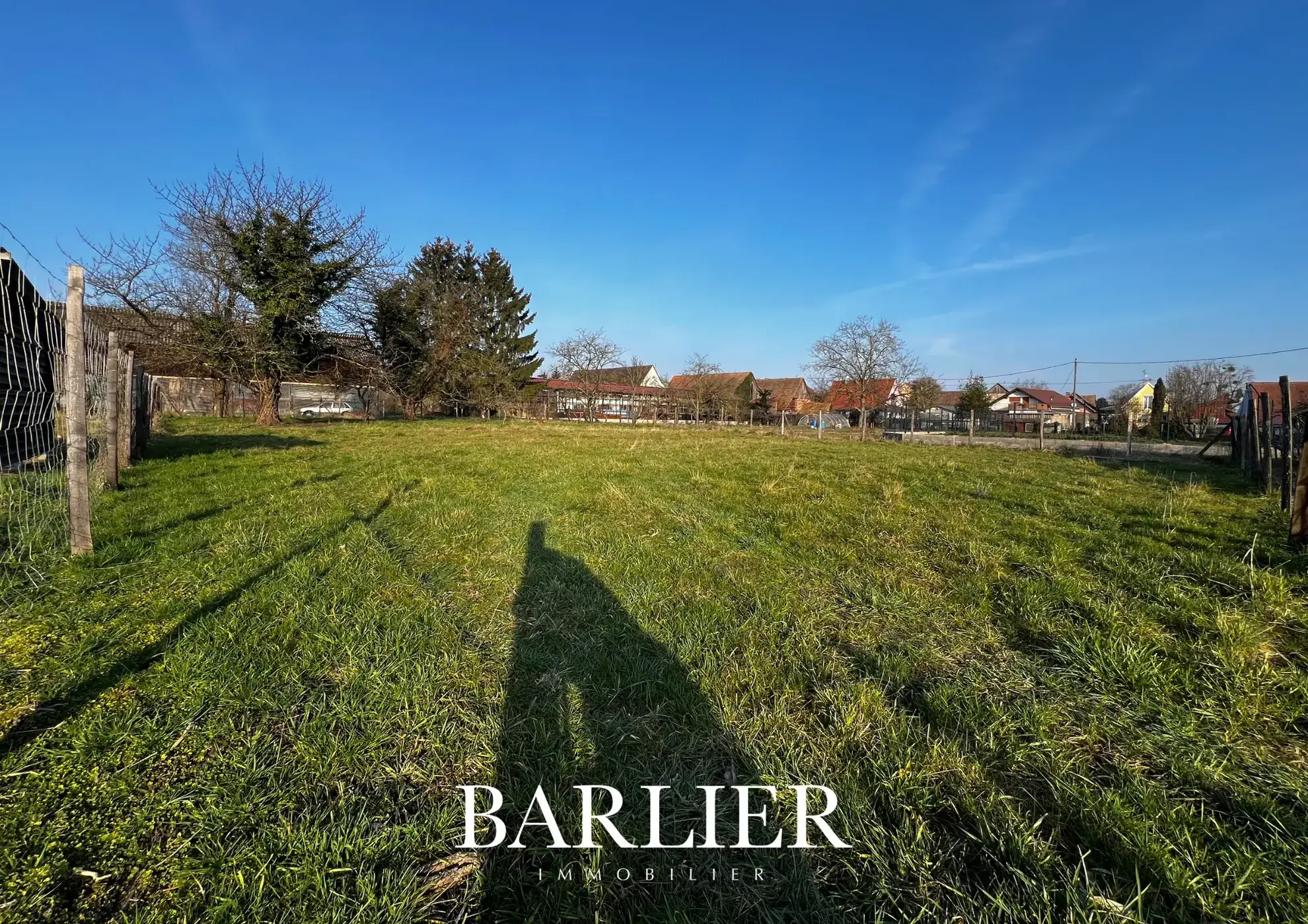 Beau terrain viabilisé à bâtir à Richtolsheim, calme et proche des commodités 