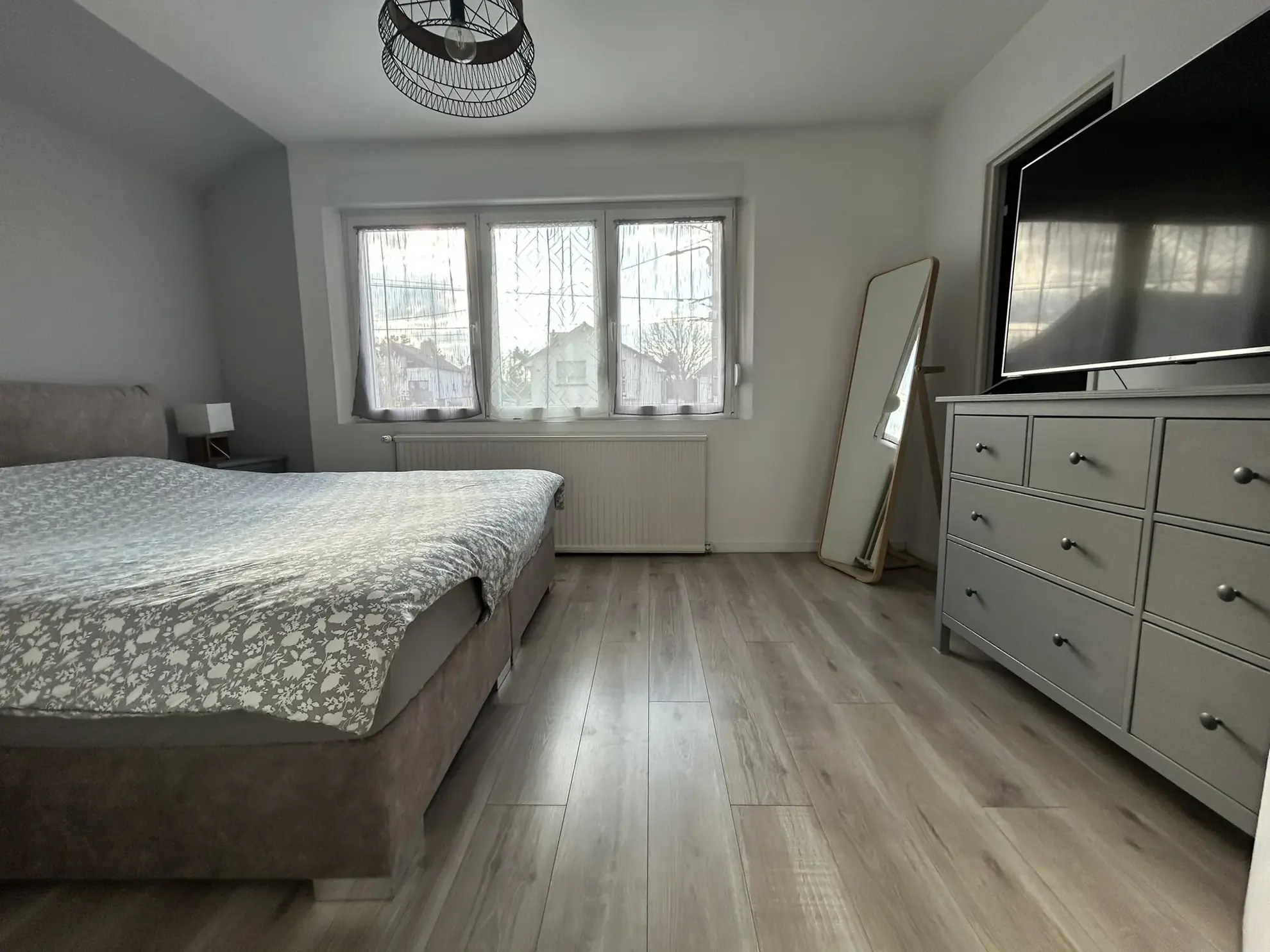 Maison individuelle rénovée avec piscine à Creutzwald – 125 m² 