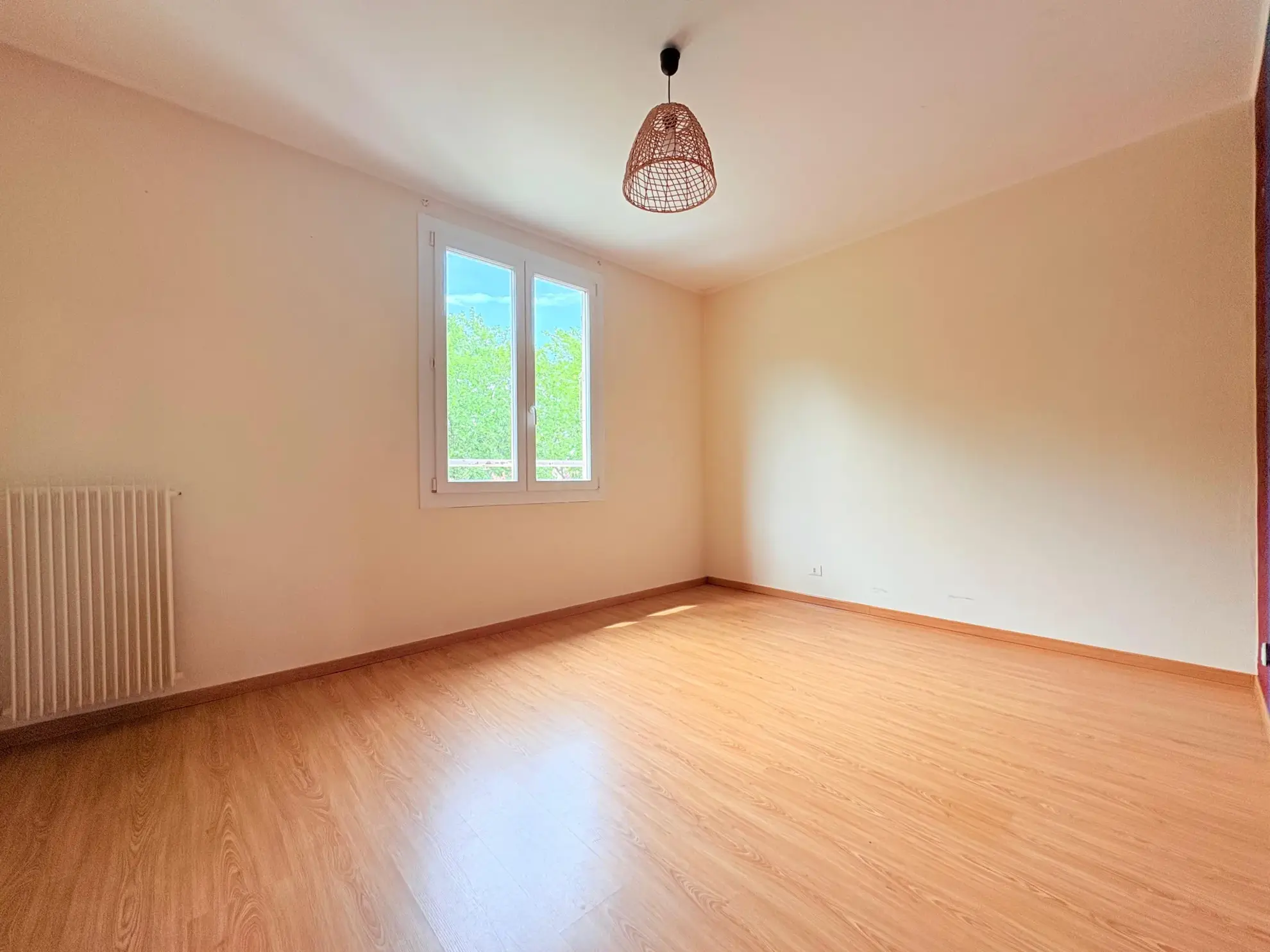 Villa 3 chambres à Thuir avec jardin, garage et équipements modernes 