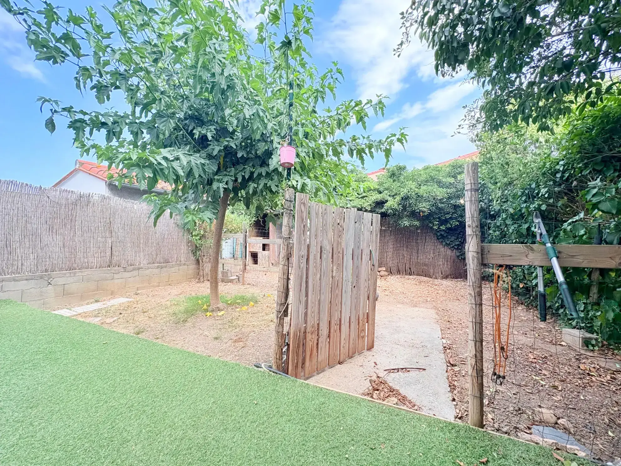 Villa 3 chambres à Thuir avec jardin, garage et équipements modernes 