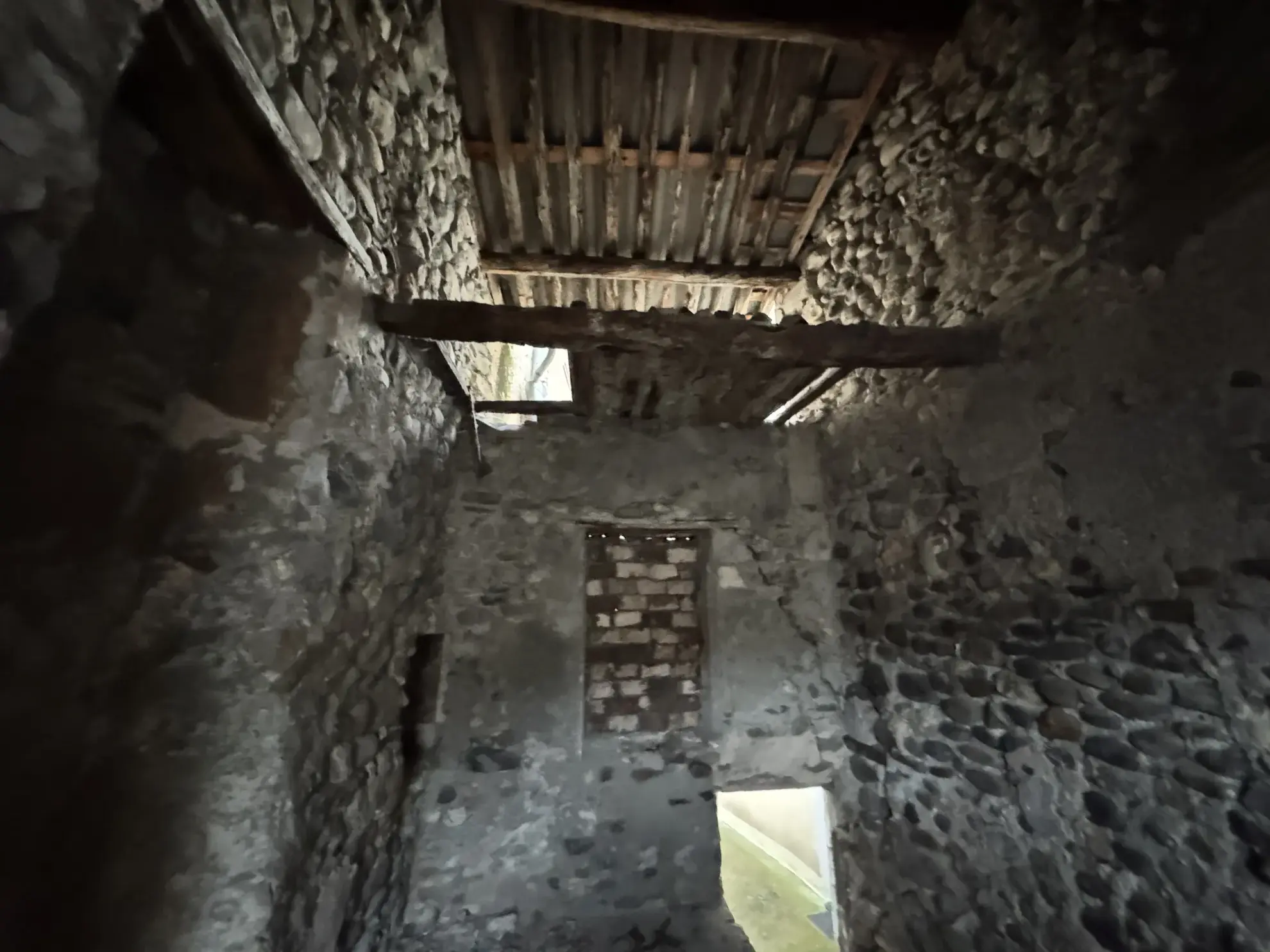 Maison de village à rénover à Tallard (05) – Opportunité d’investissement 