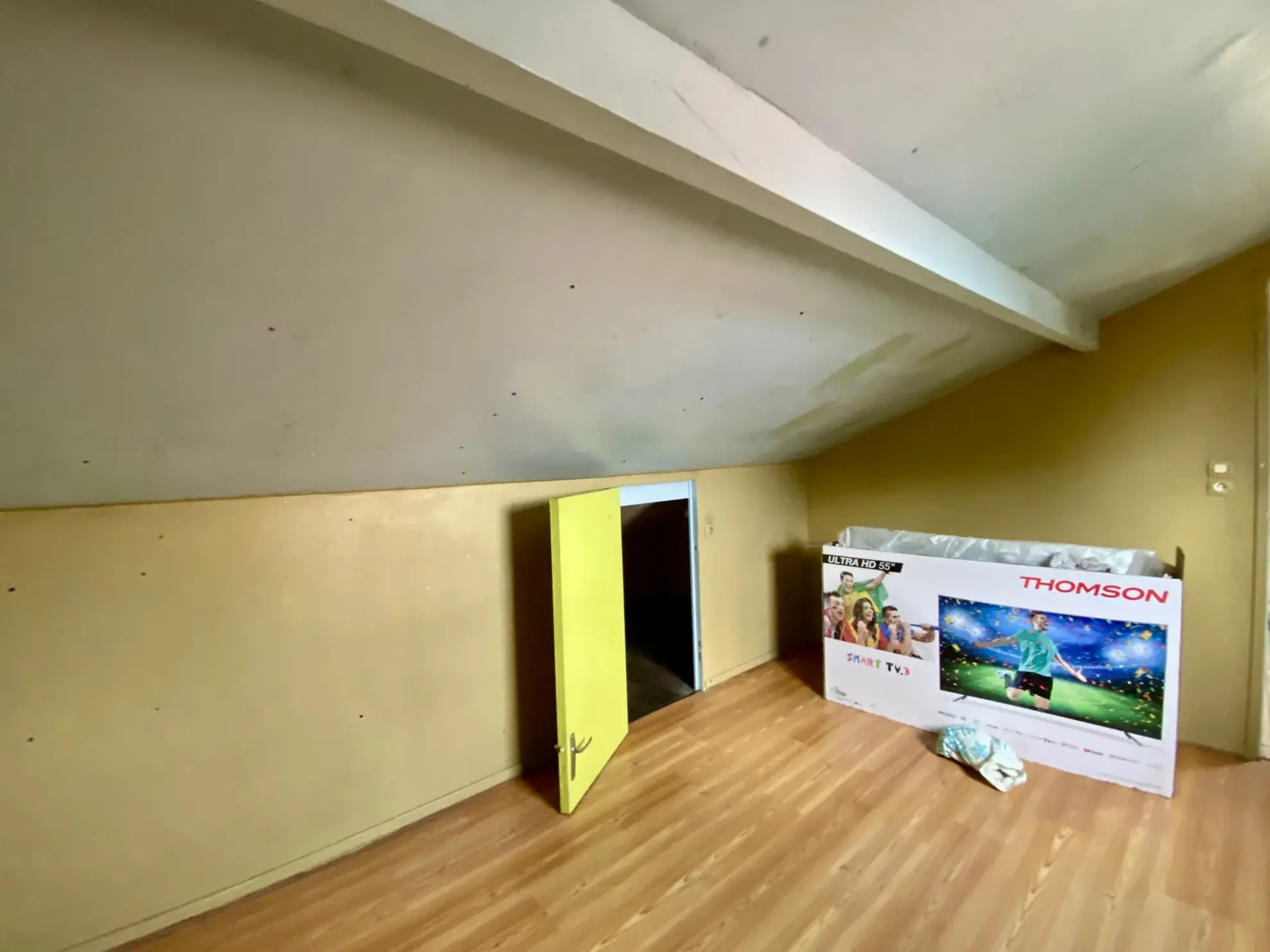 Ensemble immobilier avec potentiel à Hautmont - Investissement locatif 