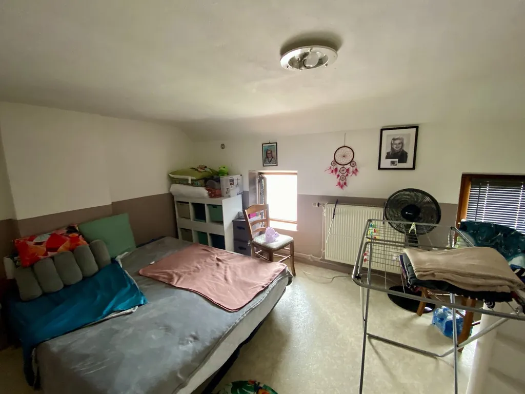 Ensemble immobilier avec potentiel à Hautmont - Investissement locatif 