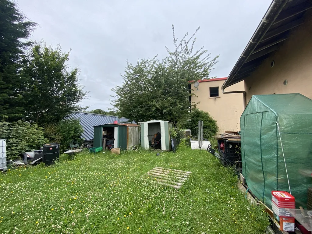 Ensemble immobilier avec potentiel à Hautmont - Investissement locatif 