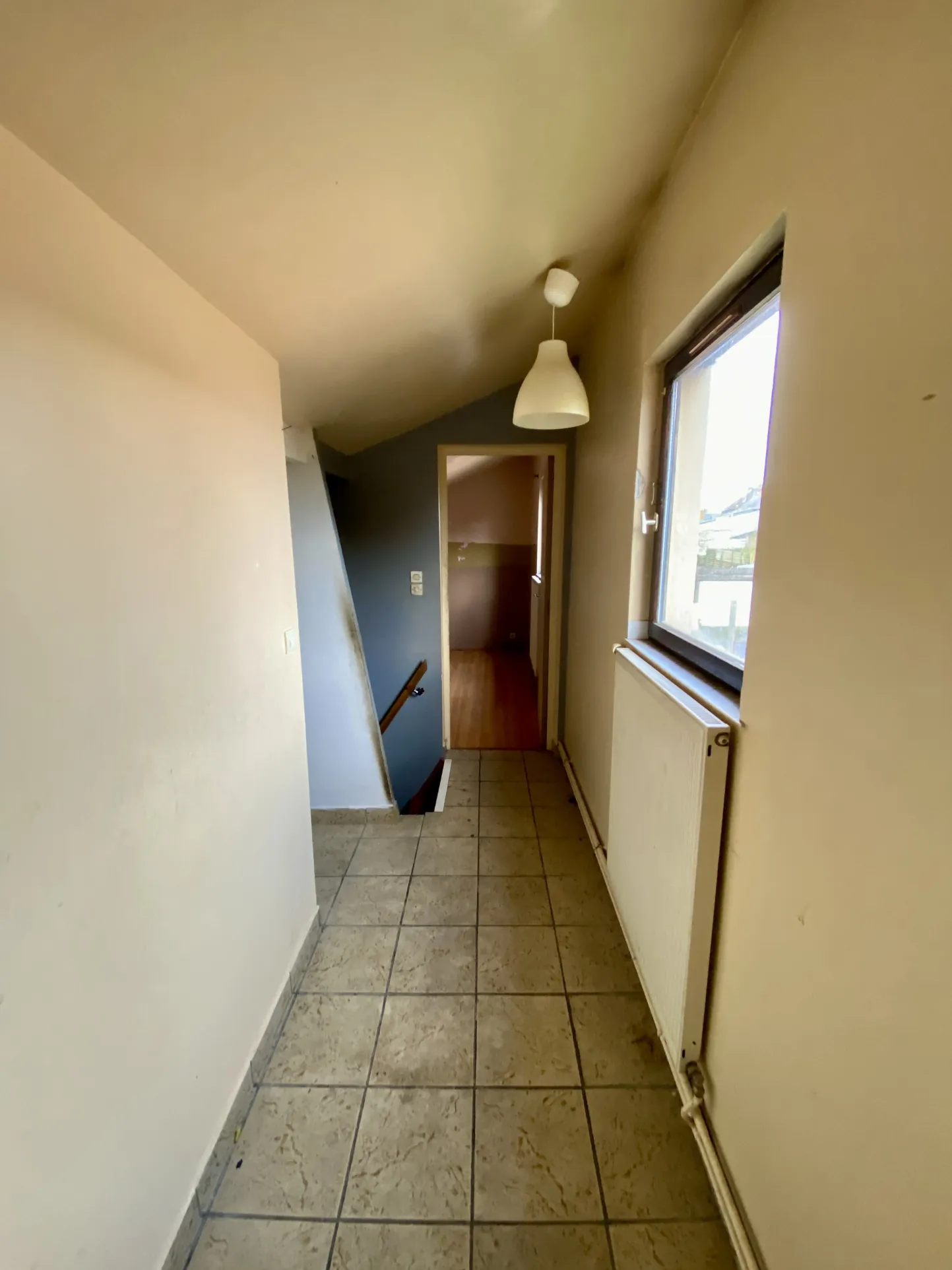 Ensemble immobilier avec potentiel à Hautmont - Investissement locatif 