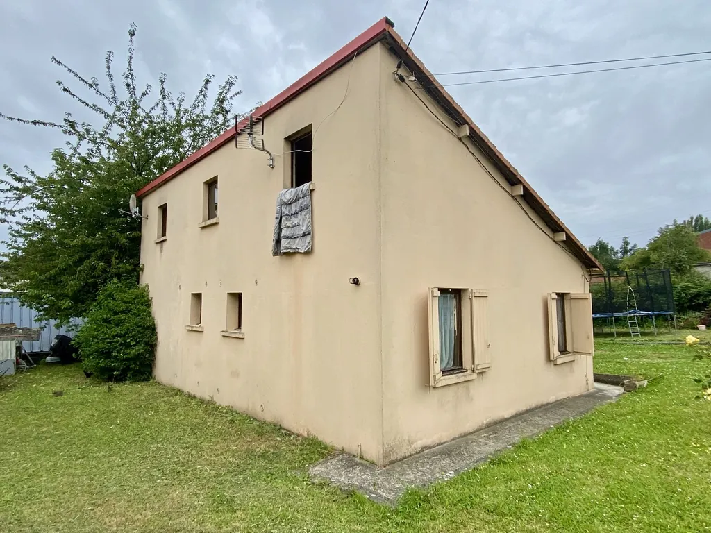 Ensemble immobilier avec potentiel à Hautmont - Investissement locatif 