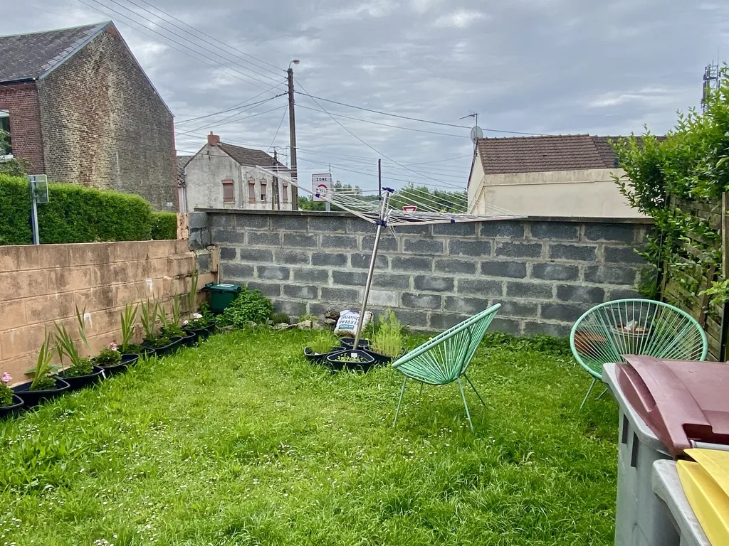 Ensemble immobilier avec potentiel à Hautmont - Investissement locatif 