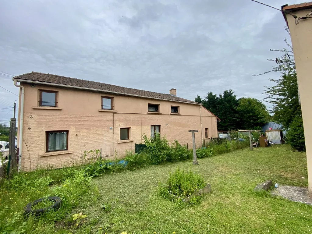 Ensemble immobilier avec potentiel à Hautmont - Investissement locatif 