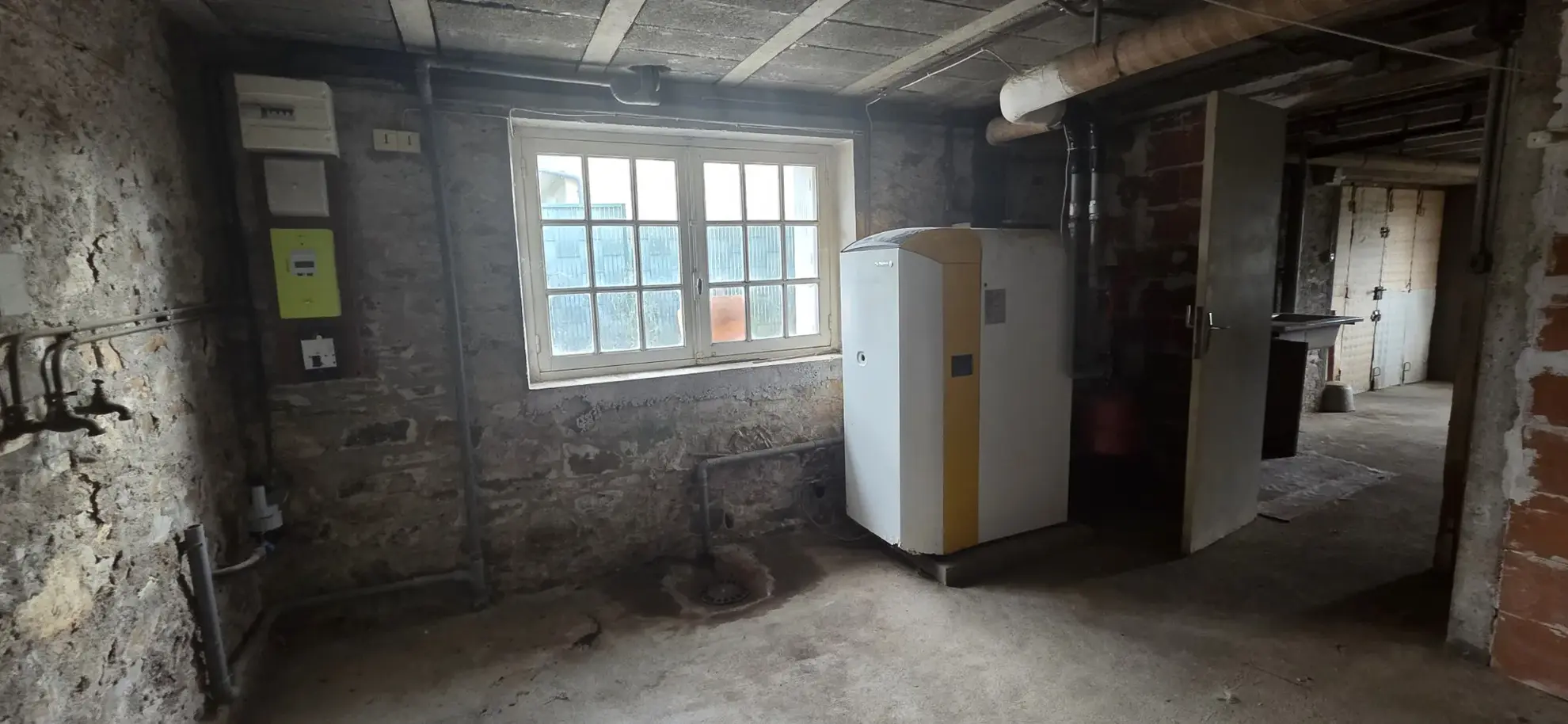 Maison traditionnelle à Lubersac avec jardin de 700 m² et sous-sol 