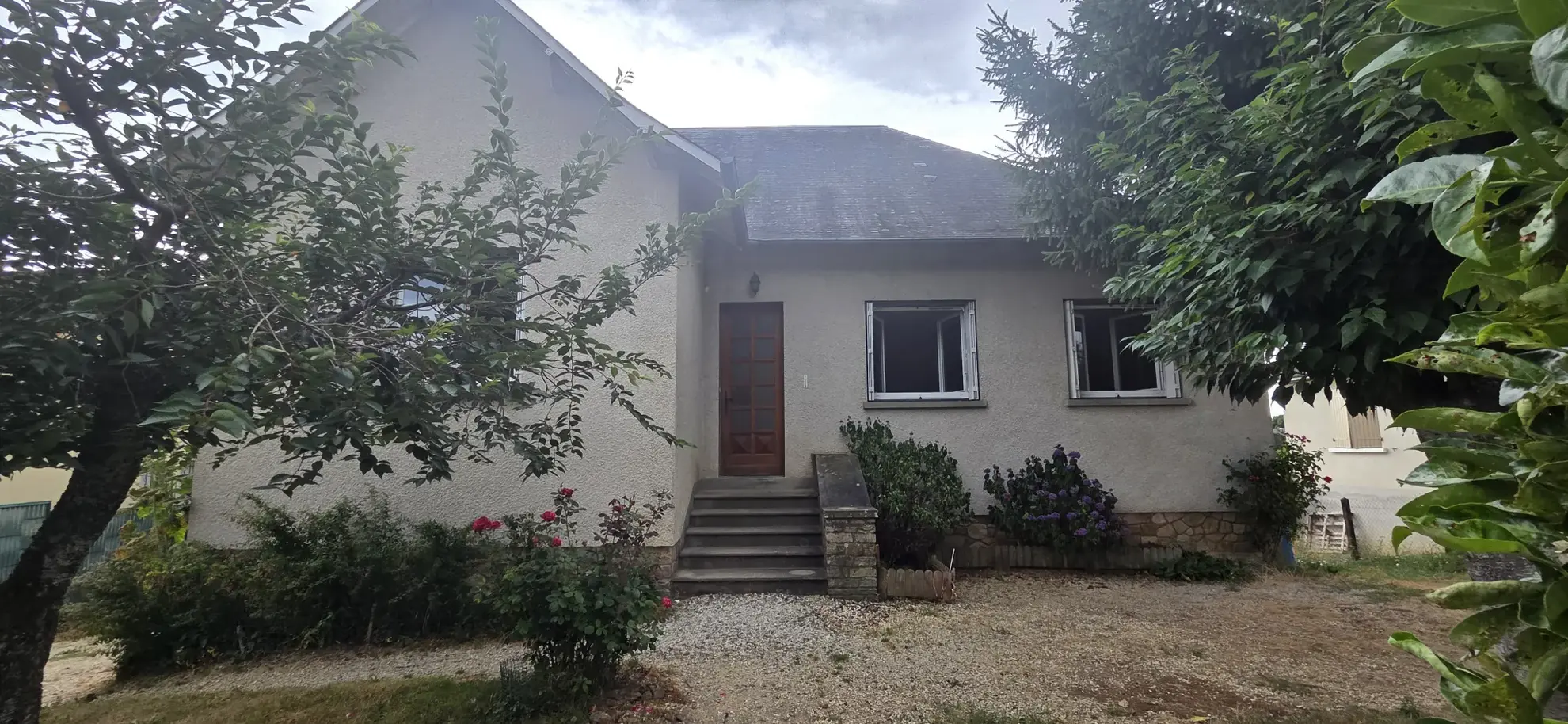 Maison traditionnelle à Lubersac avec jardin de 700 m² et sous-sol