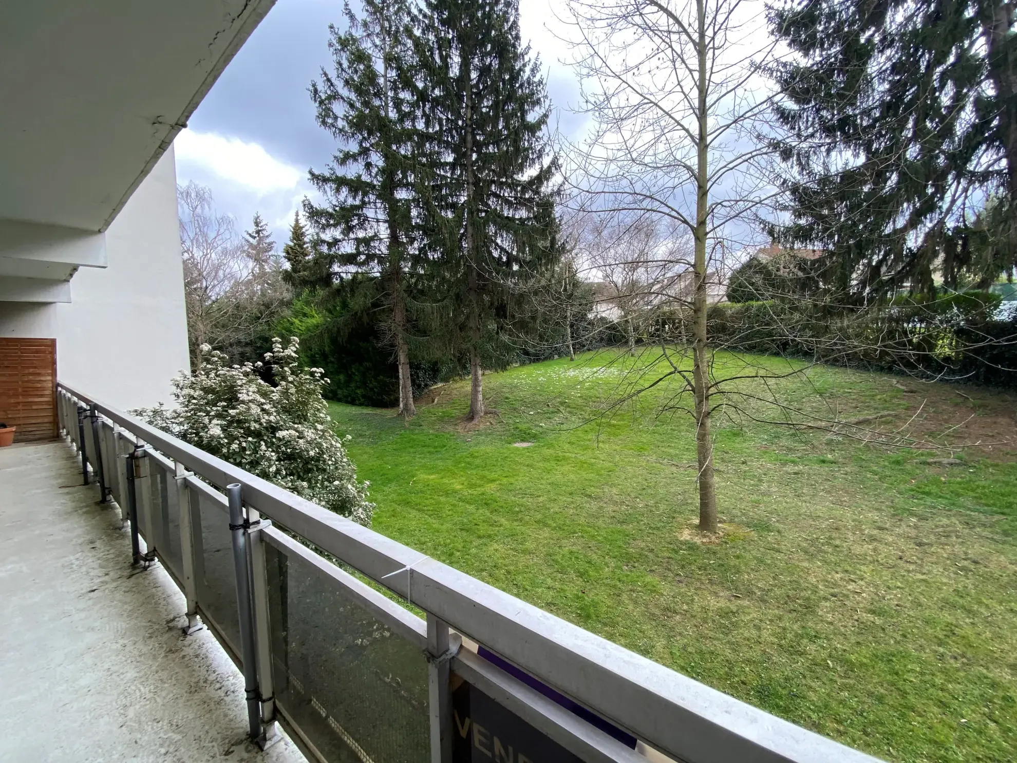 Appartement 3 pièces de 69 m² avec balcon et garage à Viry-Châtillon 