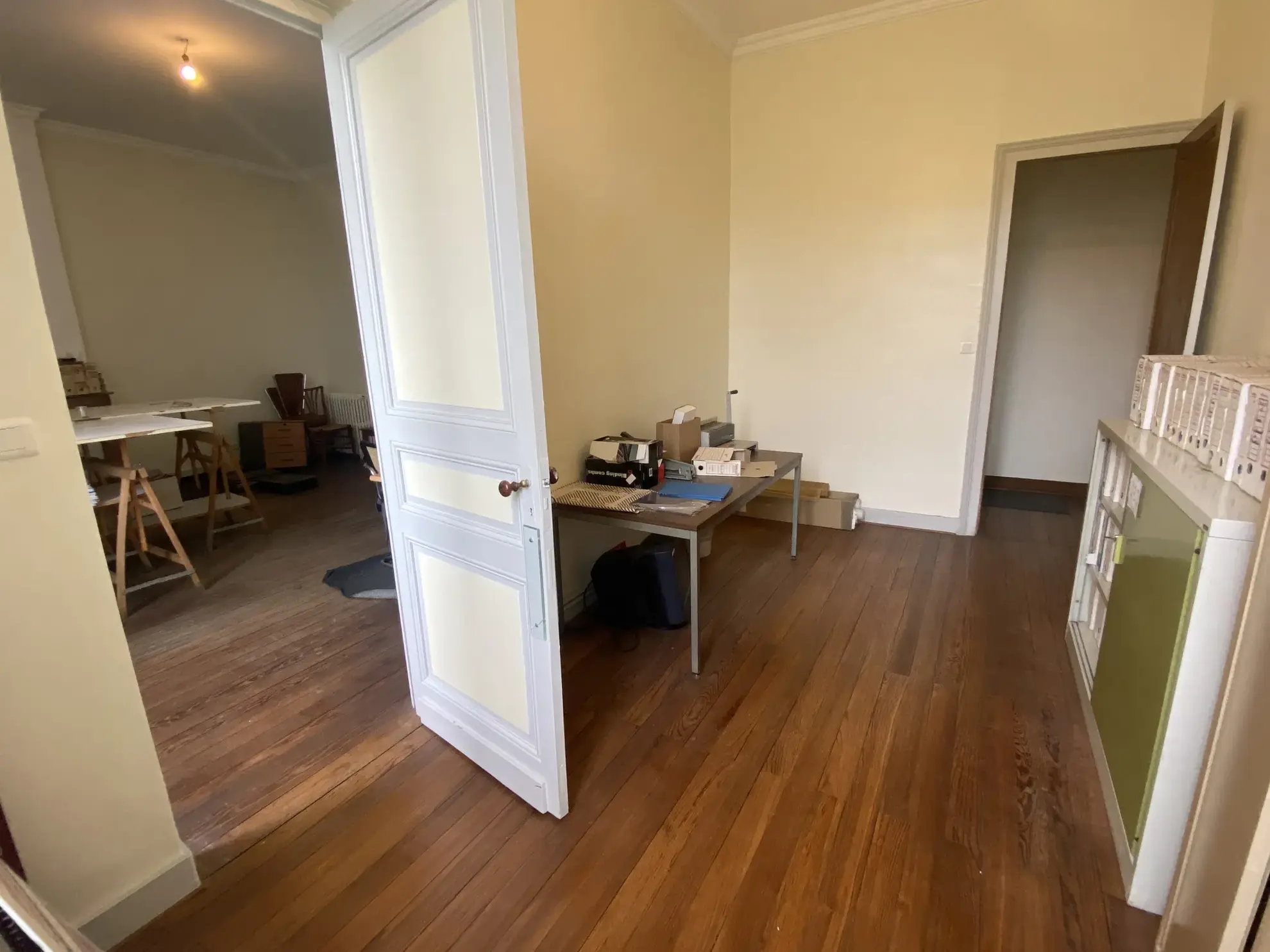 Grande maison de ville rénovée de 230 m² avec dépendance et jardin à La Réole 