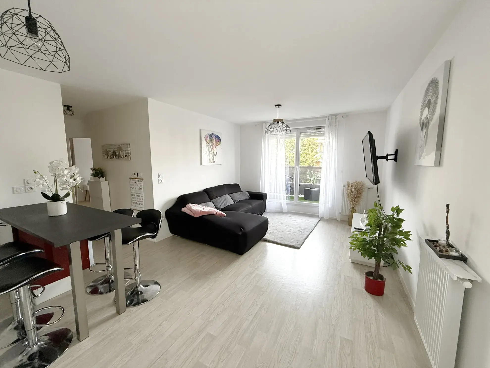 Appartement T3 lumineux avec parking et balcon à Beauvais Nord
