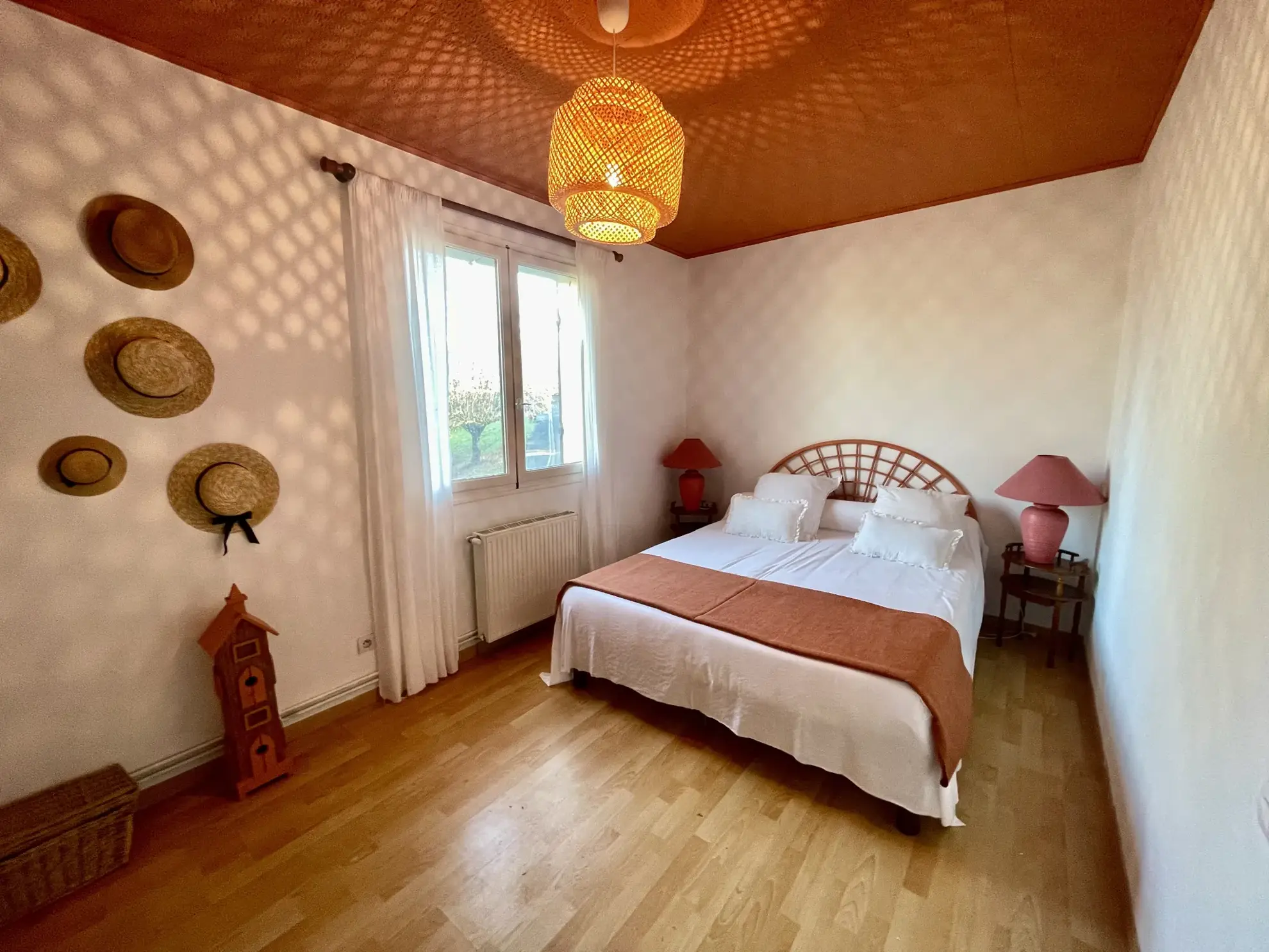 Maison à Périgueux avec 5 chambres, piscine et grand terrain de 686 m² 