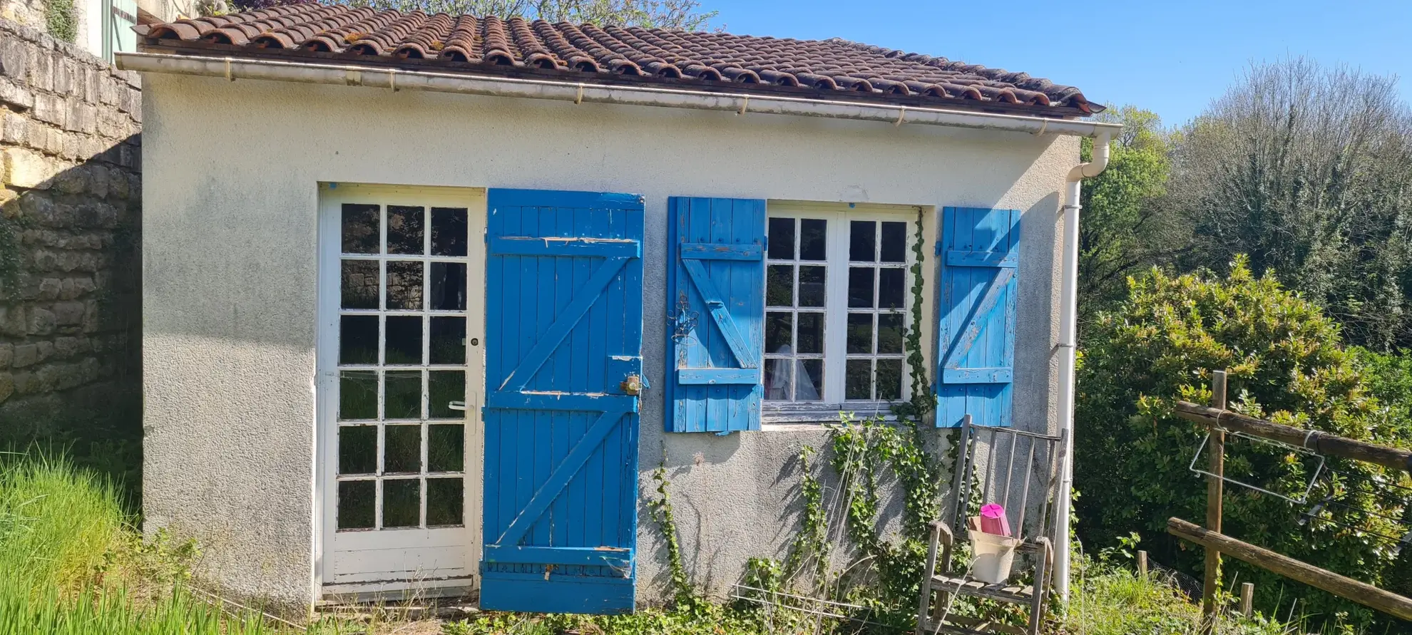 Terrain non constructible avec bâtisse à Crazannes - Calme et nature 