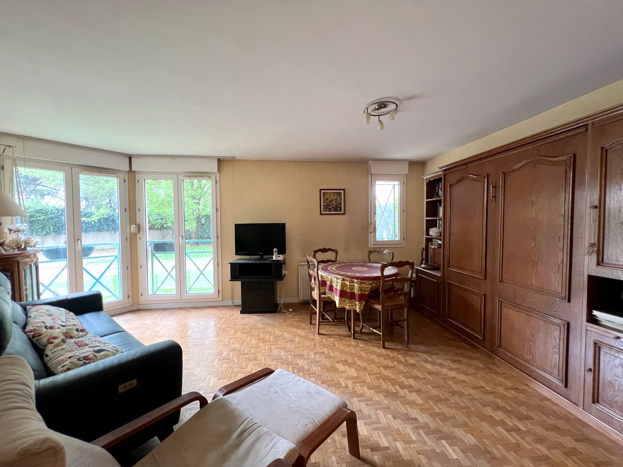 Appartement à Lyon 69003 avec jardin, parking, idéal pour jeune couple