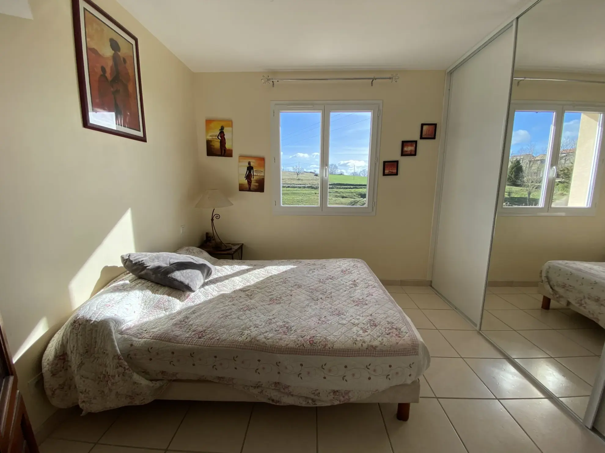 Belle maison de 2008 avec grand terrain et vue campagne à Balbigny (Loire) 