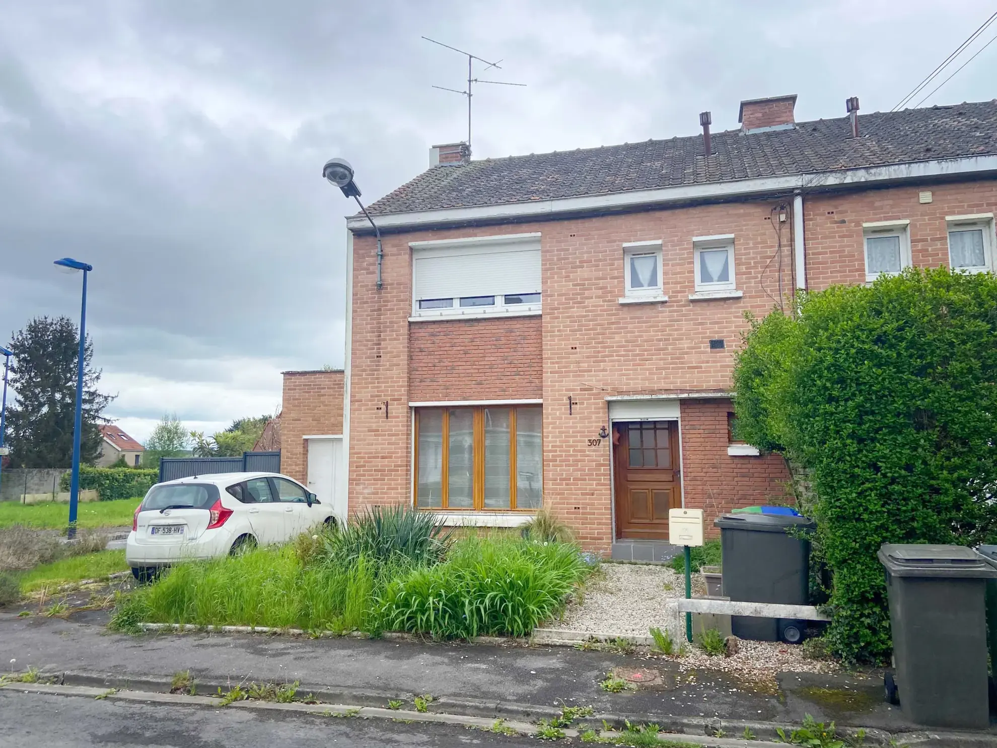 Maison 3 chambres et bureau à vendre à Jeumont, calme et jardin clos