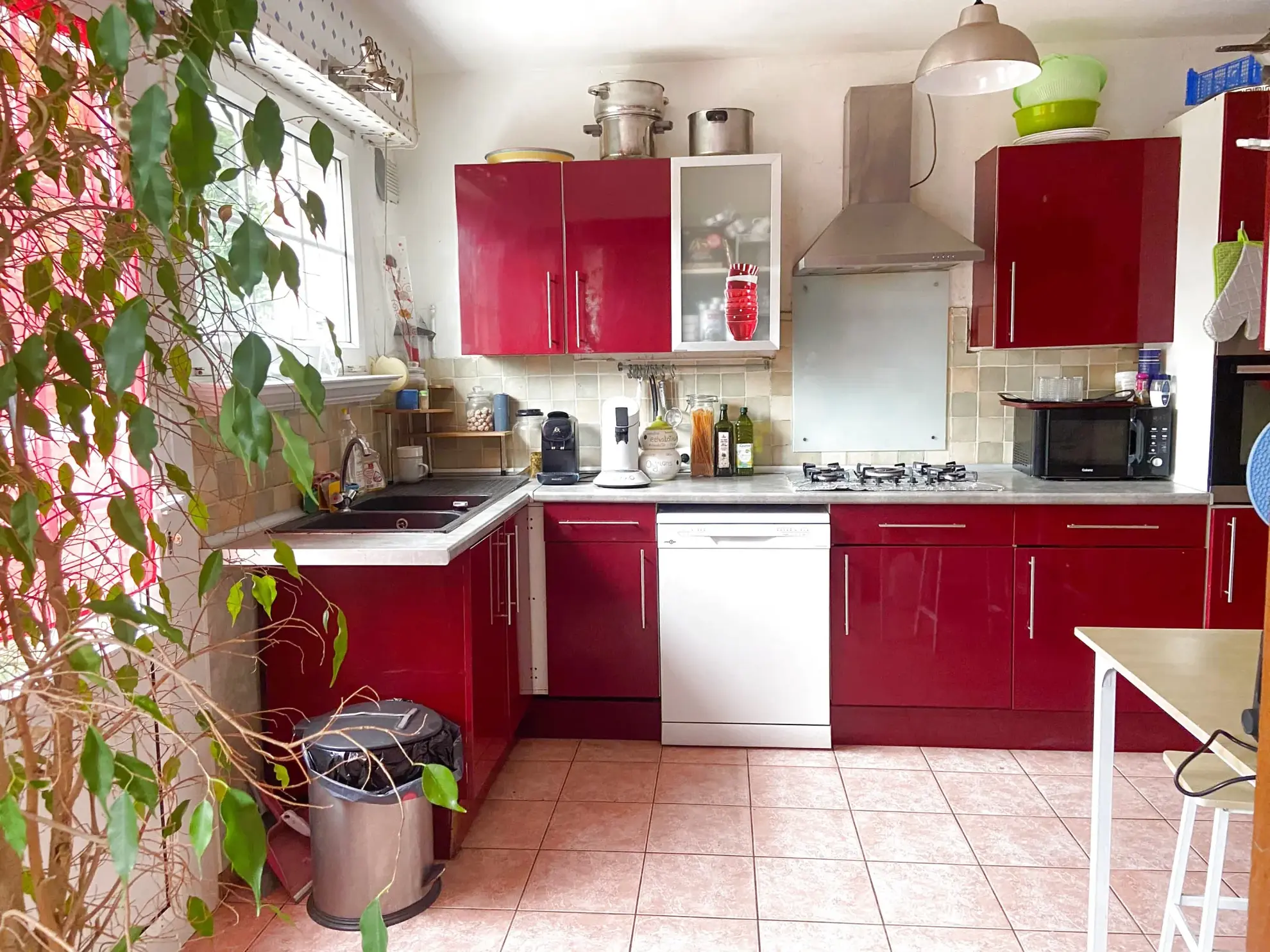 Maison 3 chambres et bureau à vendre à Jeumont, calme et jardin clos 