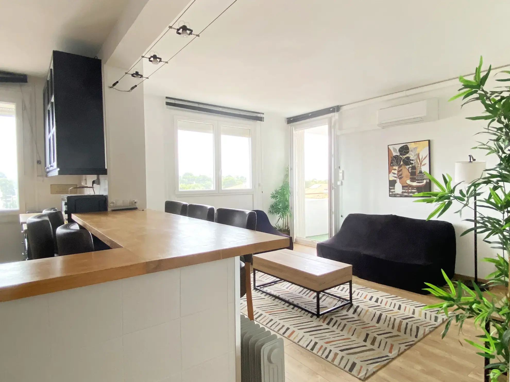 Appartement T4 rénové avec vue sur Canigou à Perpignan Sud 