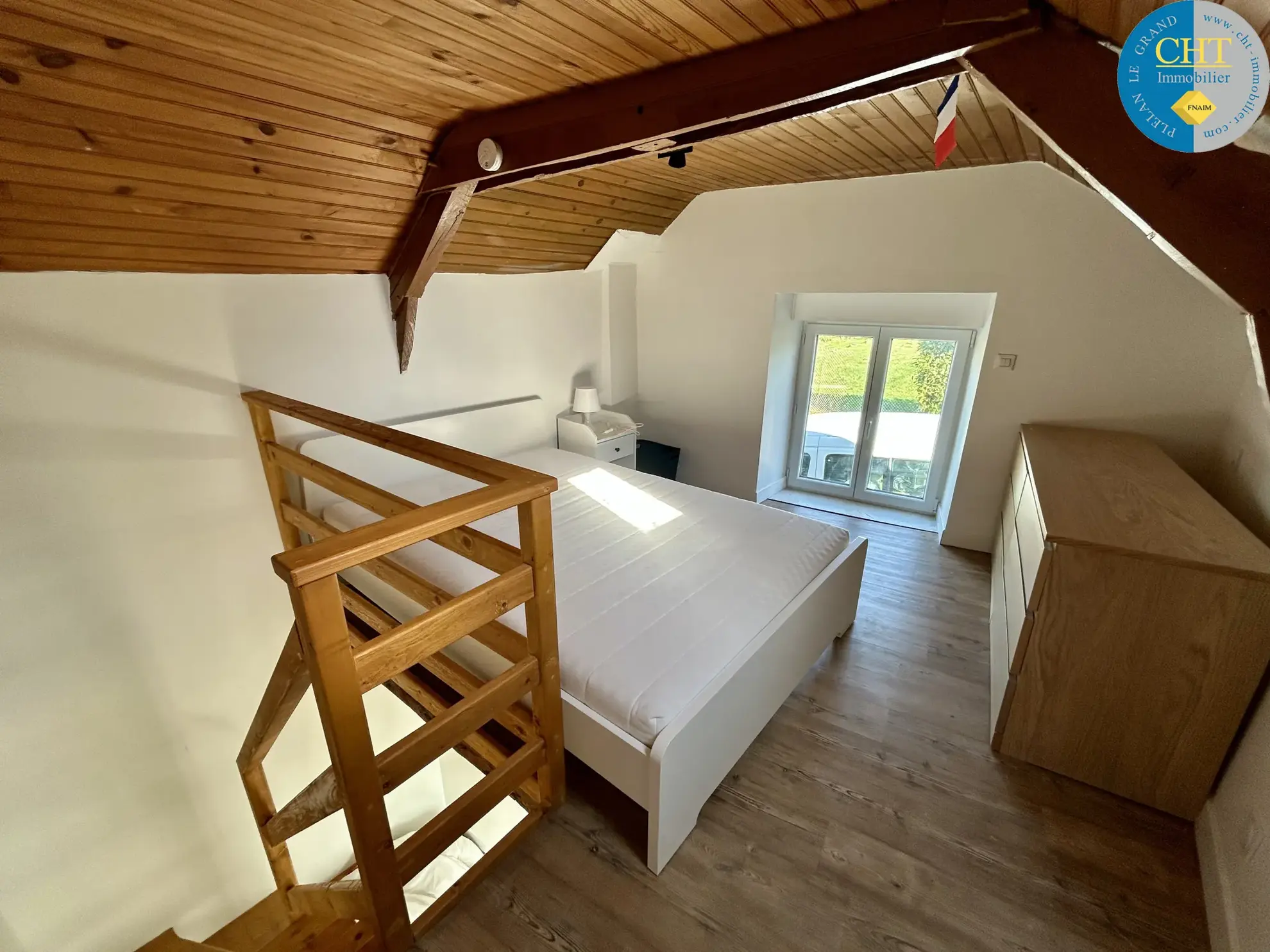 Maison en pierre rénovée à Monteneuf, 3 chambres, proche Guér, terrain arboré de 599 m² 