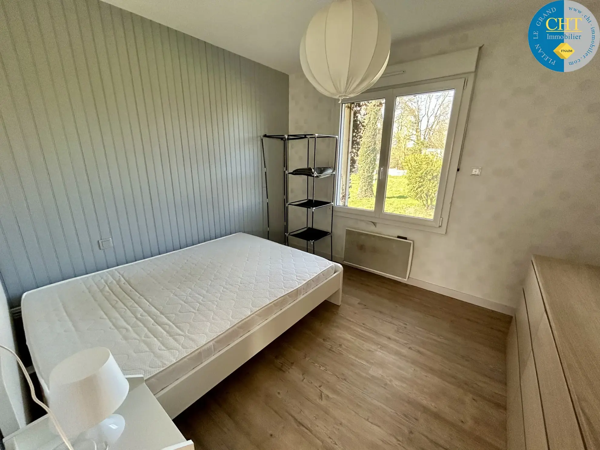 Maison en pierre rénovée à Monteneuf, 3 chambres, proche Guér, terrain arboré de 599 m² 