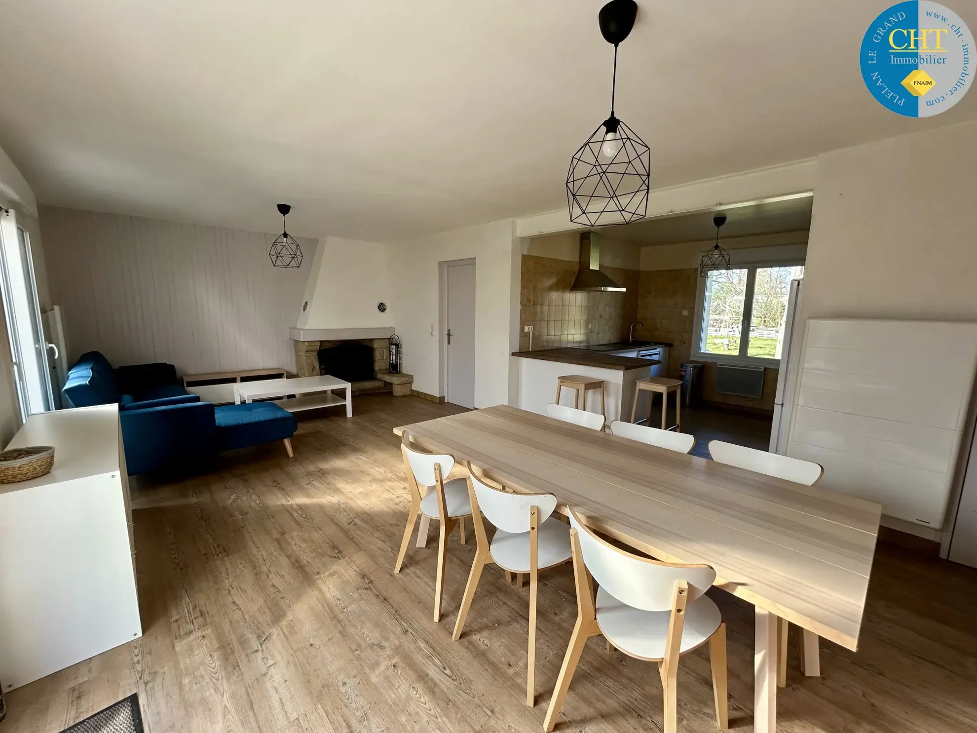 Maison en pierre rénovée à Monteneuf, 3 chambres, proche Guér, terrain arboré de 599 m²