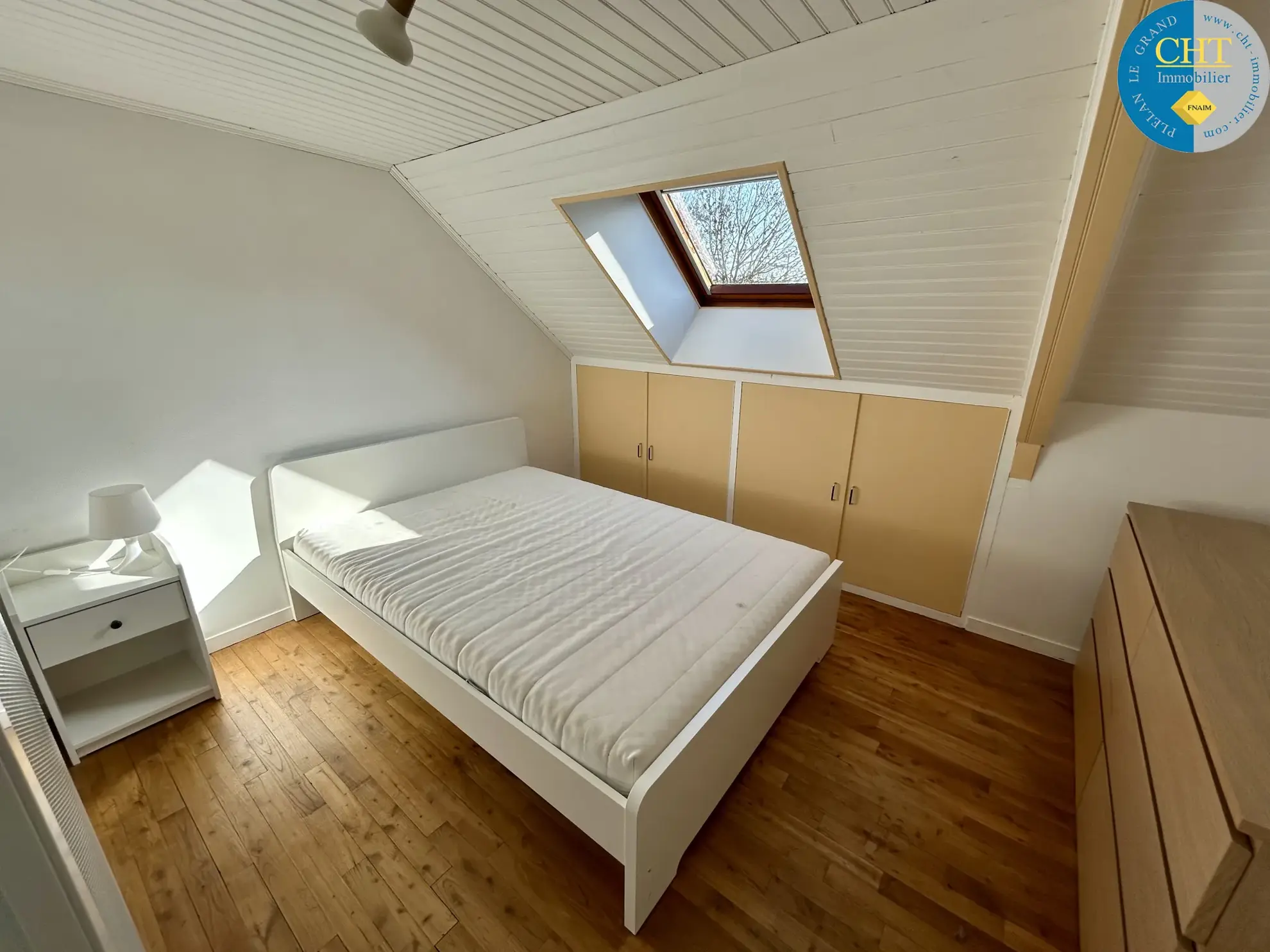 Maison en pierre rénovée à Monteneuf, 3 chambres, proche Guér, terrain arboré de 599 m² 