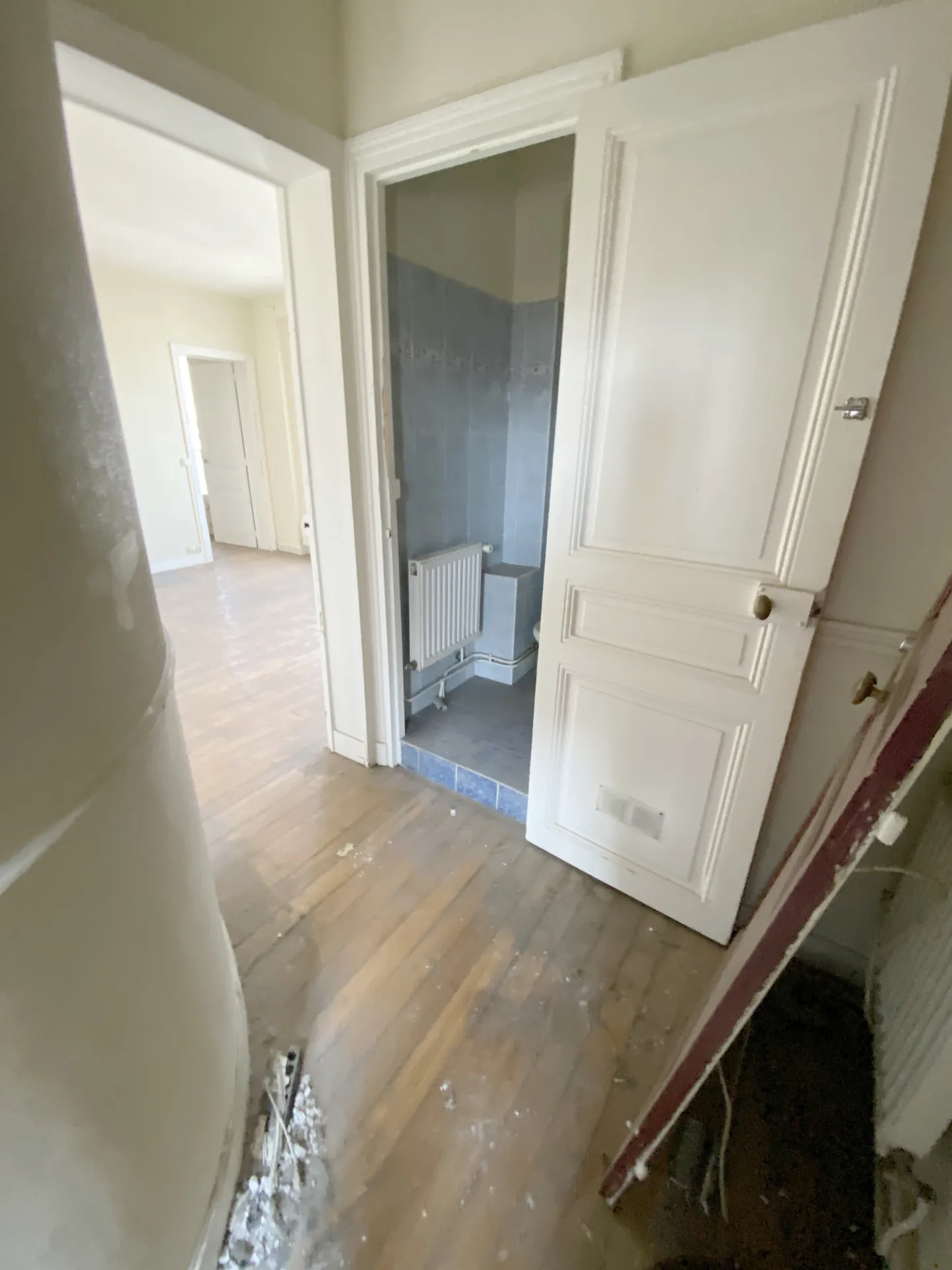 Appartement 2 pièces à vendre à Saint-Maur-des-Fosses, proche RER, rénovation à prévoir 